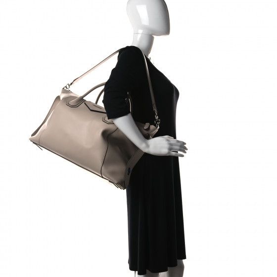 Givenchy o1loc1c0824 Size: OS / Shoulder Bag in Pale Pink Size ONE SIZE - 5 Thumbnail