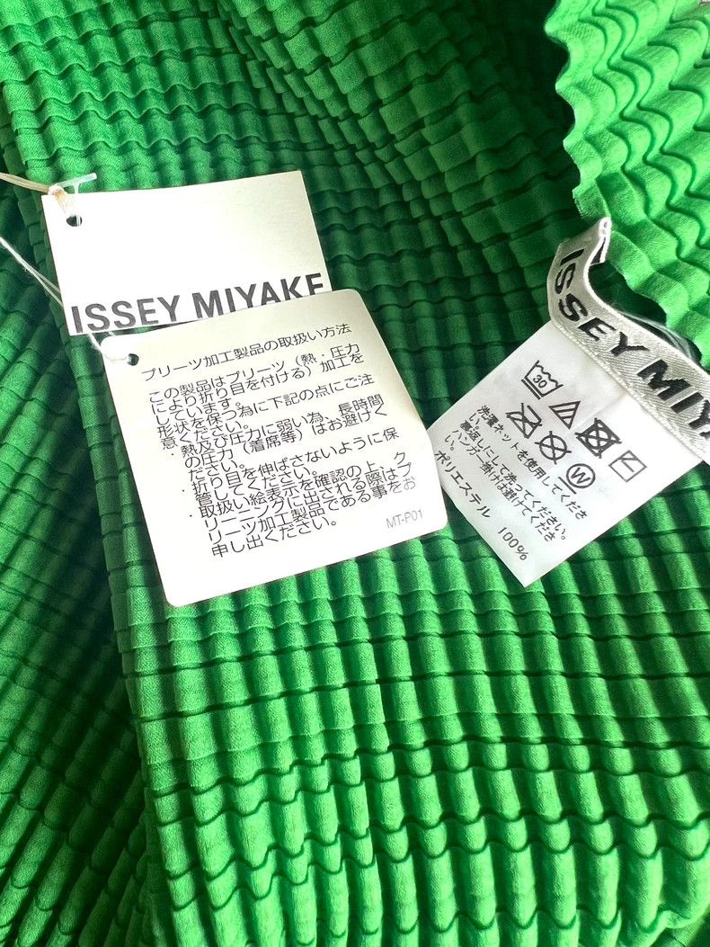 Issey Miyake Issey Miyake Bubble senior top Size M / US 6-8 / IT 42-44 - 3 Thumbnail