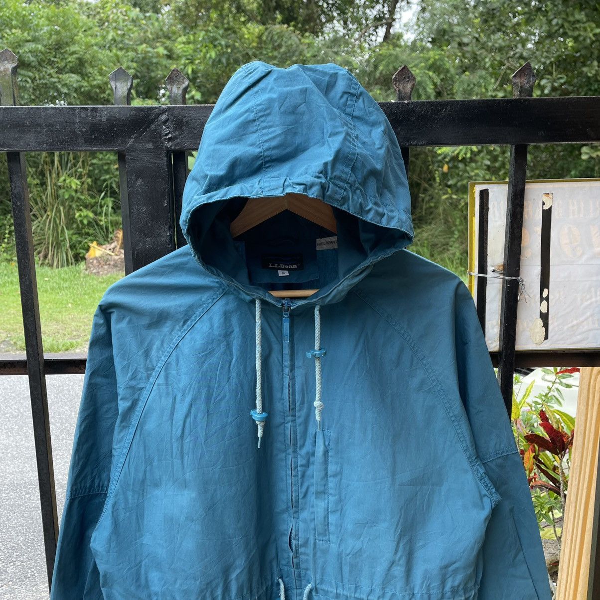 L.L. Bean 🔥Vtg L.L.Bean Multipocket Full Zipper Hooded Light Jacket Size US M / EU 48-50 / 2 - 4 Thumbnail