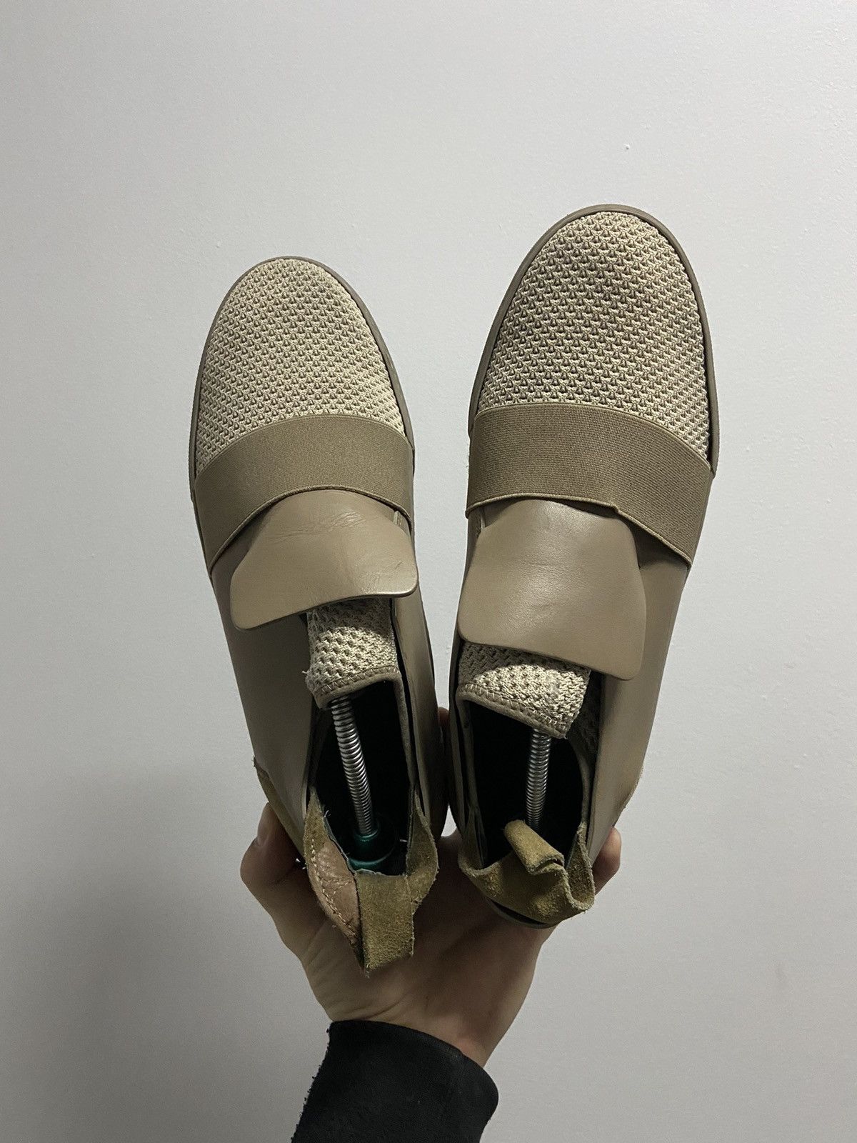 Balenciaga × Vintage Balenciaga luxury low top sneakers vintage trainers Size US 11 / EU 44 - 9 Thumbnail