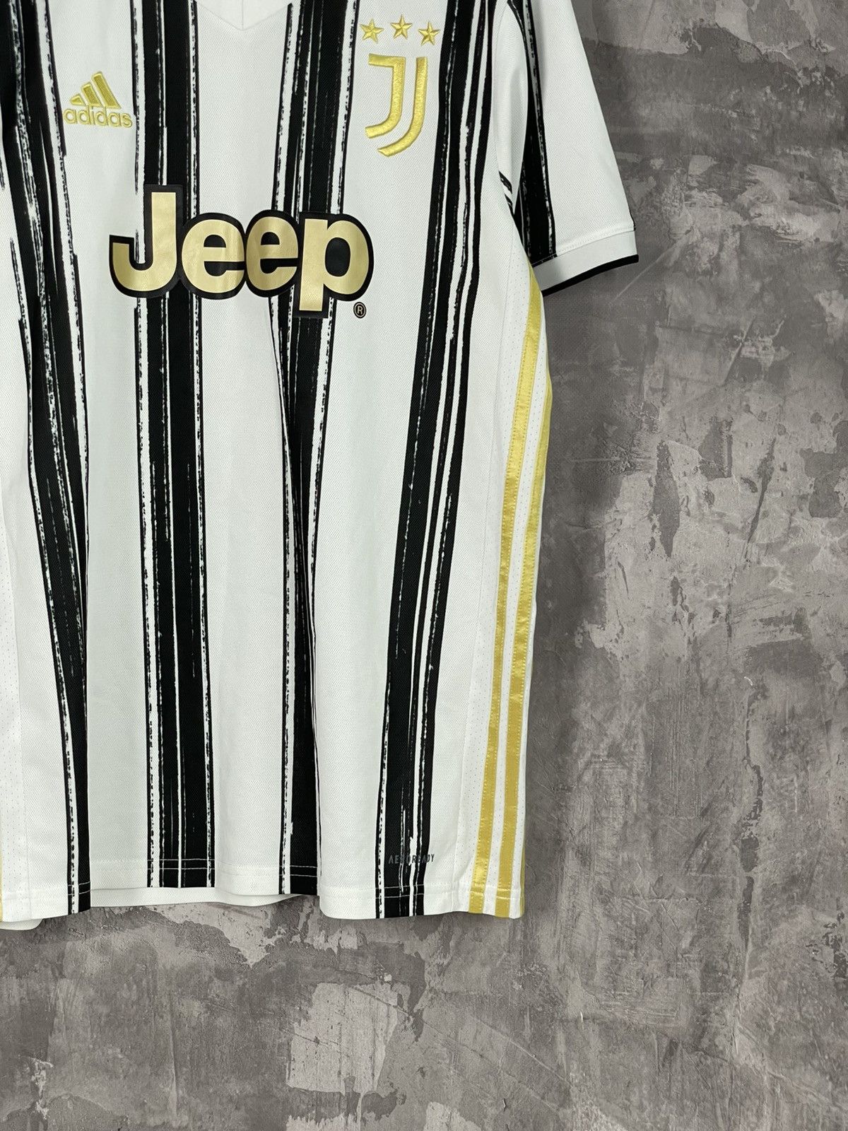 Adidas Juventus 2017 Adidas Home Soccer Football Jersey Size US M / EU 48-50 / 2 - 6 Thumbnail