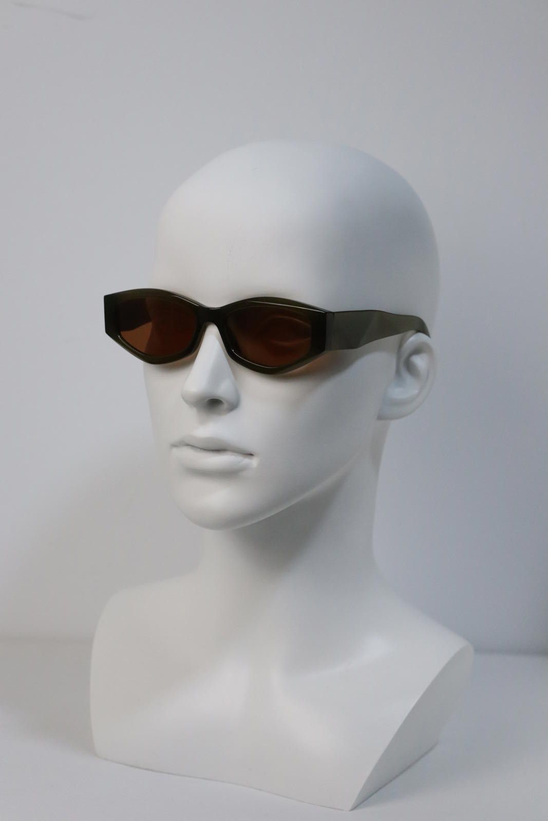 Japanese Brand Y2k Avant Garde Cat Eye Shape Green Sunglasses Unisex OS Size ONE SIZE - 4 Thumbnail