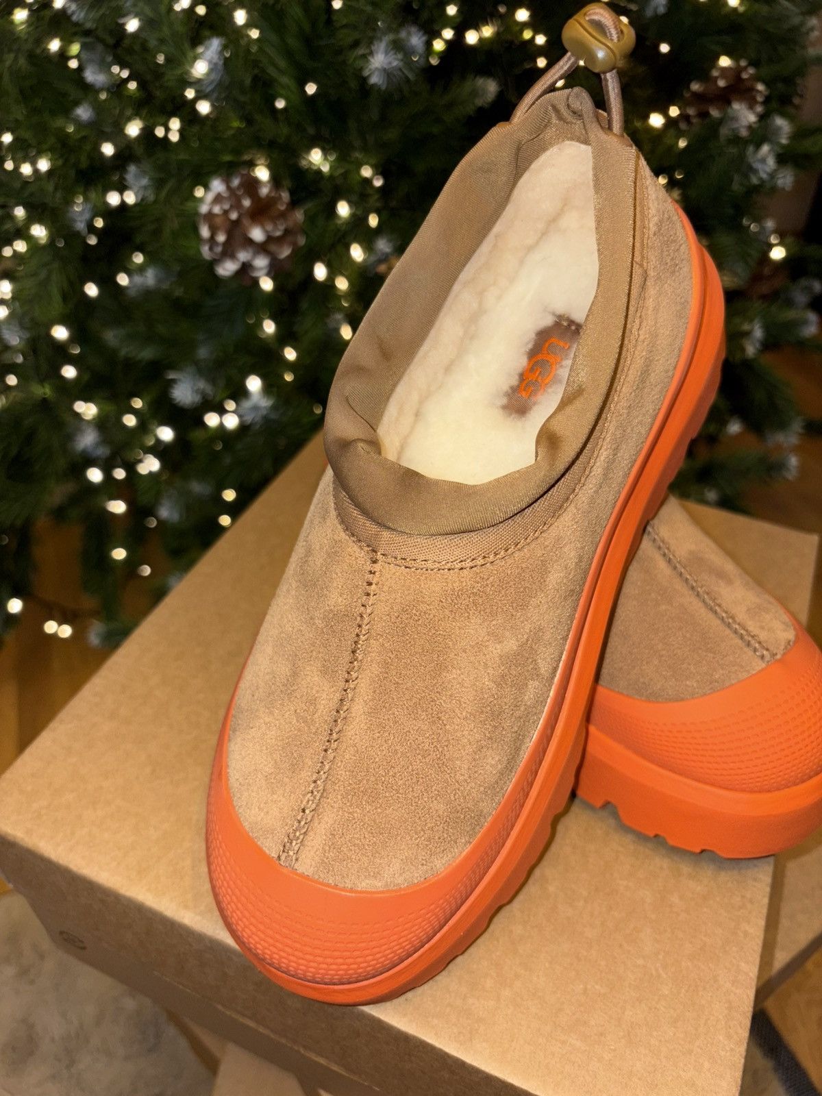 Ugg UGG Tasman Snowboots Size US 8 / IT 38 - 2 Thumbnail