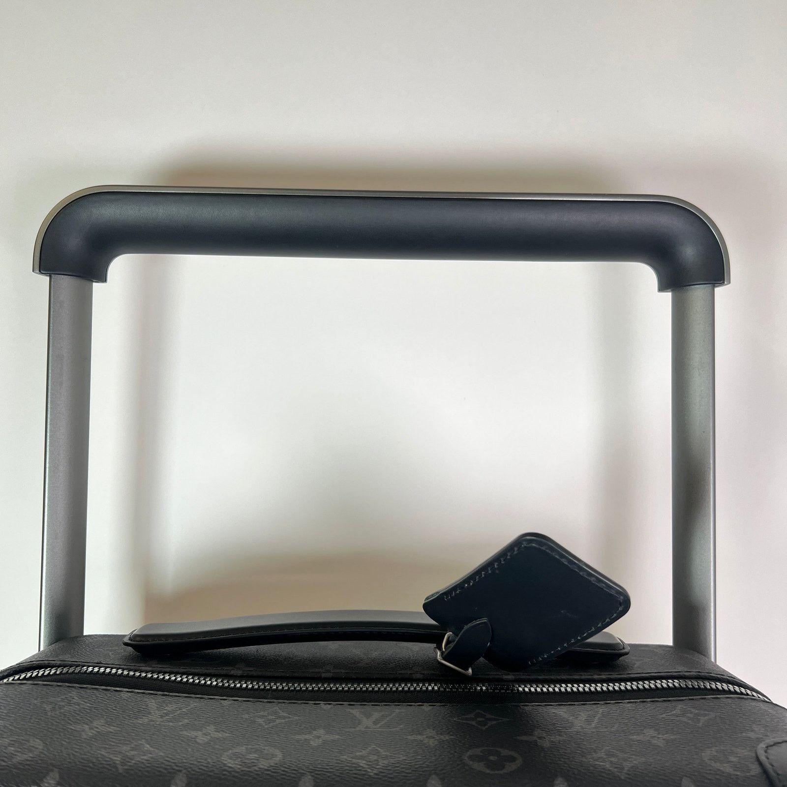 Louis Vuitton Louis Vuitton Monogram Eclipse Horizon 55 Suitcase Size ONE SIZE - 2 Thumbnail