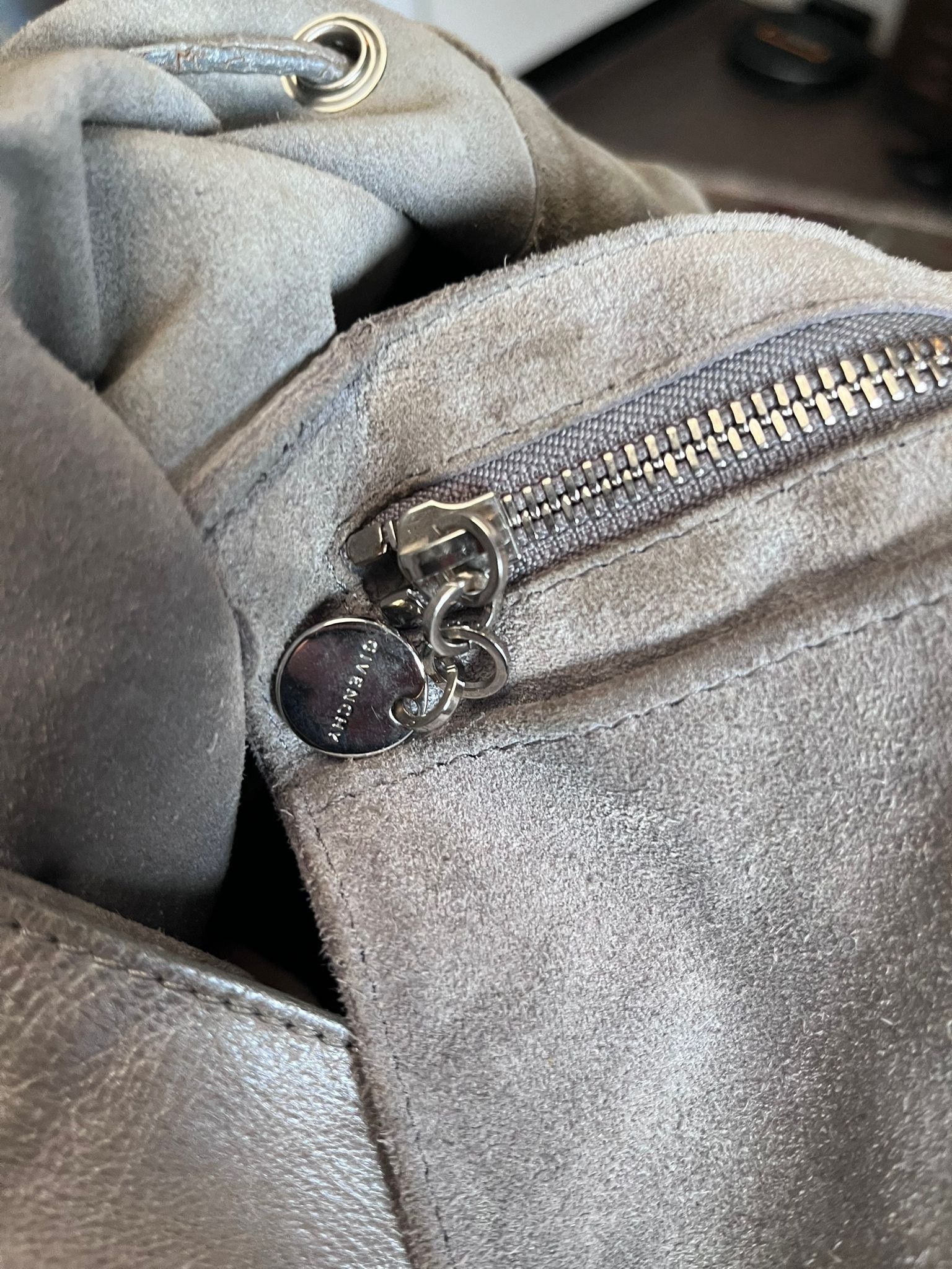 Givenchy Givenchy - SS02 Metallic Silver Shoulder Bag Preloved Size ONE SIZE - 5 Thumbnail