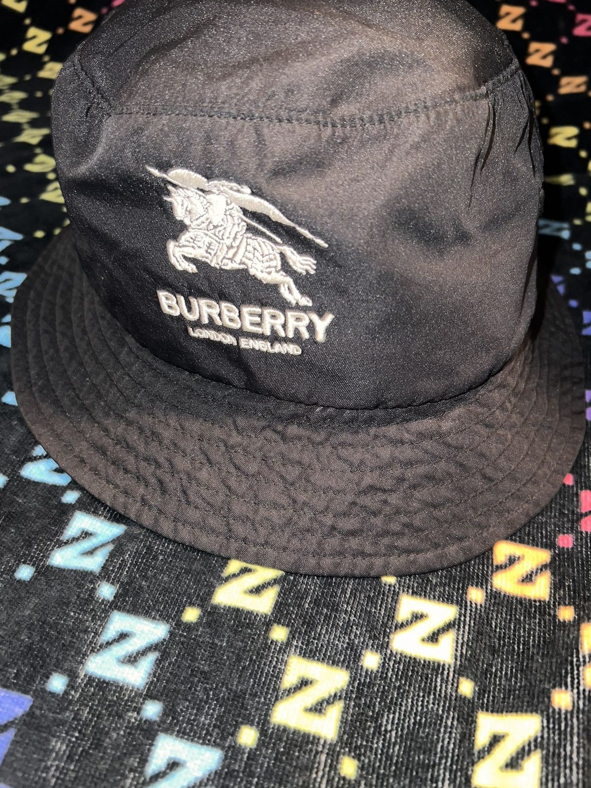 supreme×BURBERRY ブラック バケットハット S/M Supreme×Burberry シュプリームバーバリー ハット S/M - メルカリ
