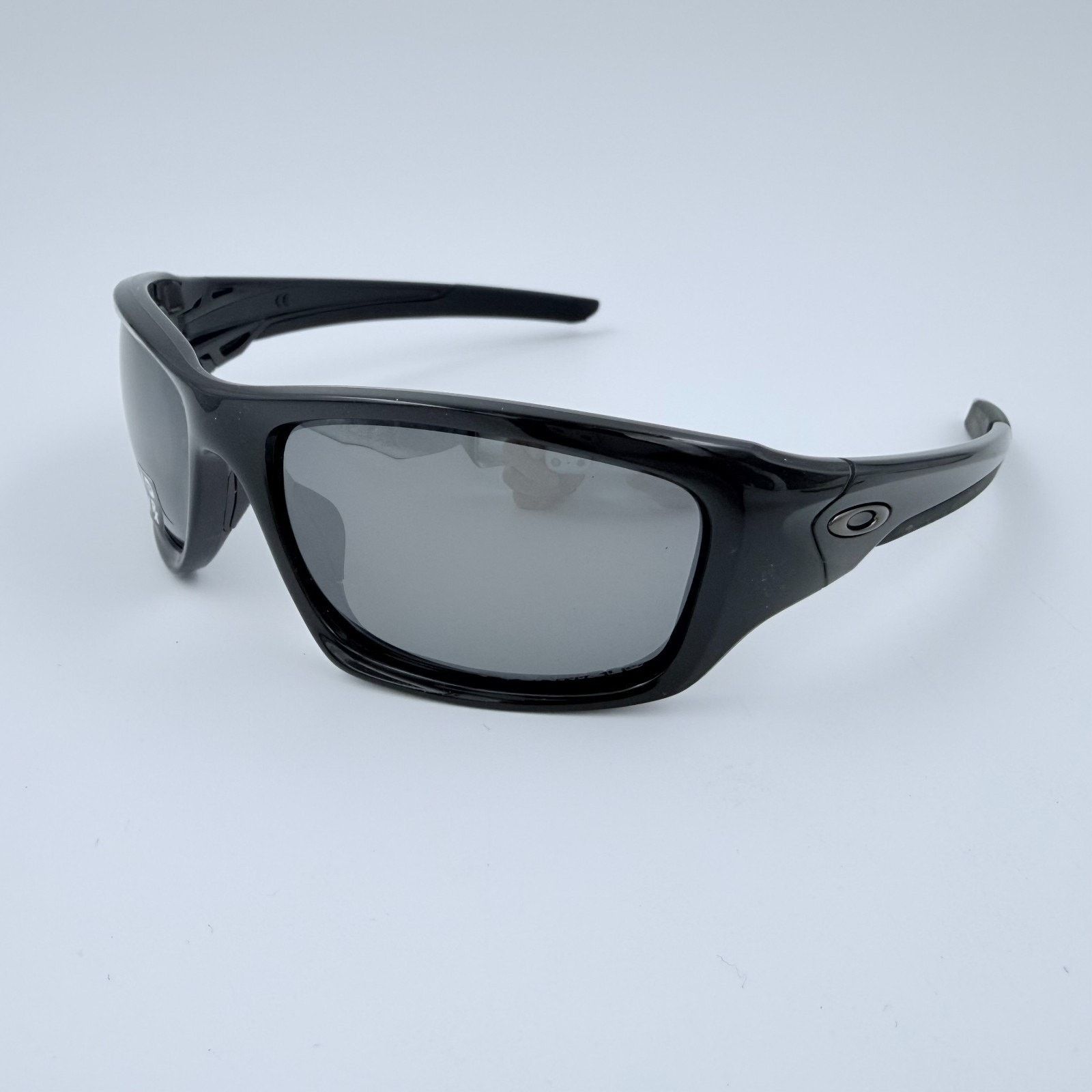 Oakley NEW Oakley Valve Polarized 12-837 Polished Black Iridium Size ONE SIZE - 1 Thumbnail