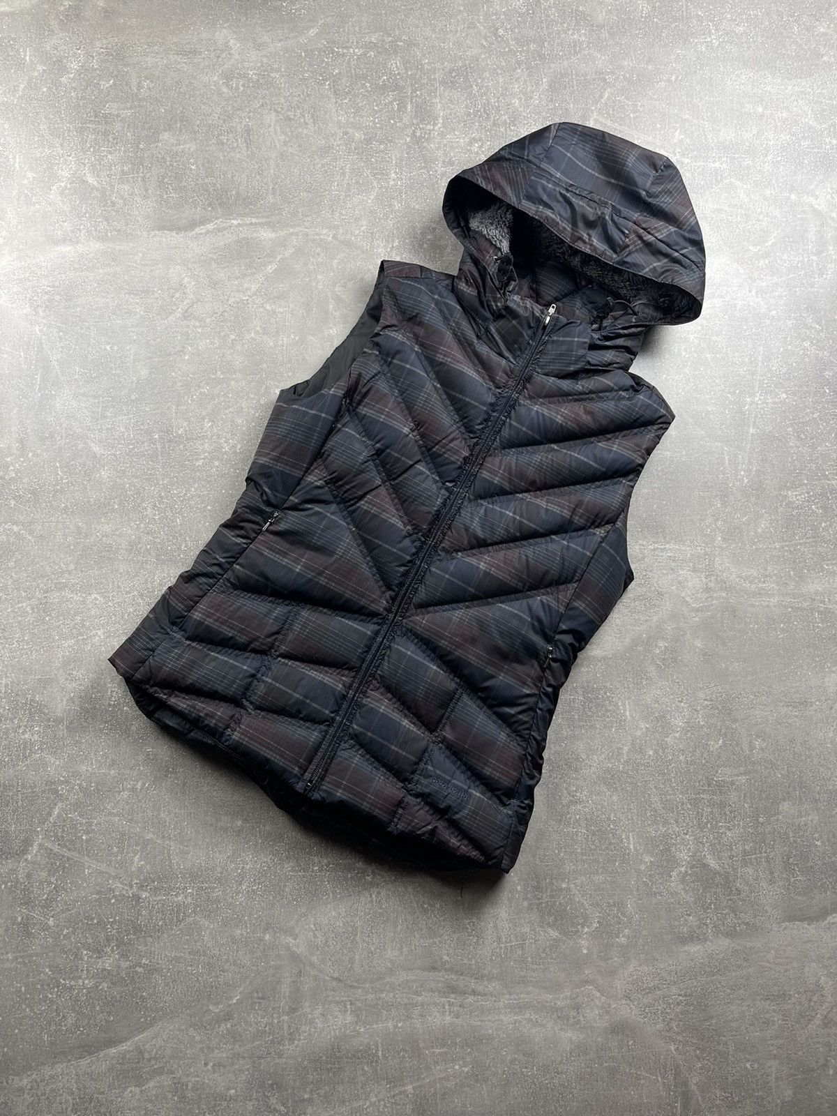 Patagonia Patagonia Women’s Hooded Down Puffer Vest Plaid Blue Gray Size S / US 4 / IT 40 - 1 Thumbnail