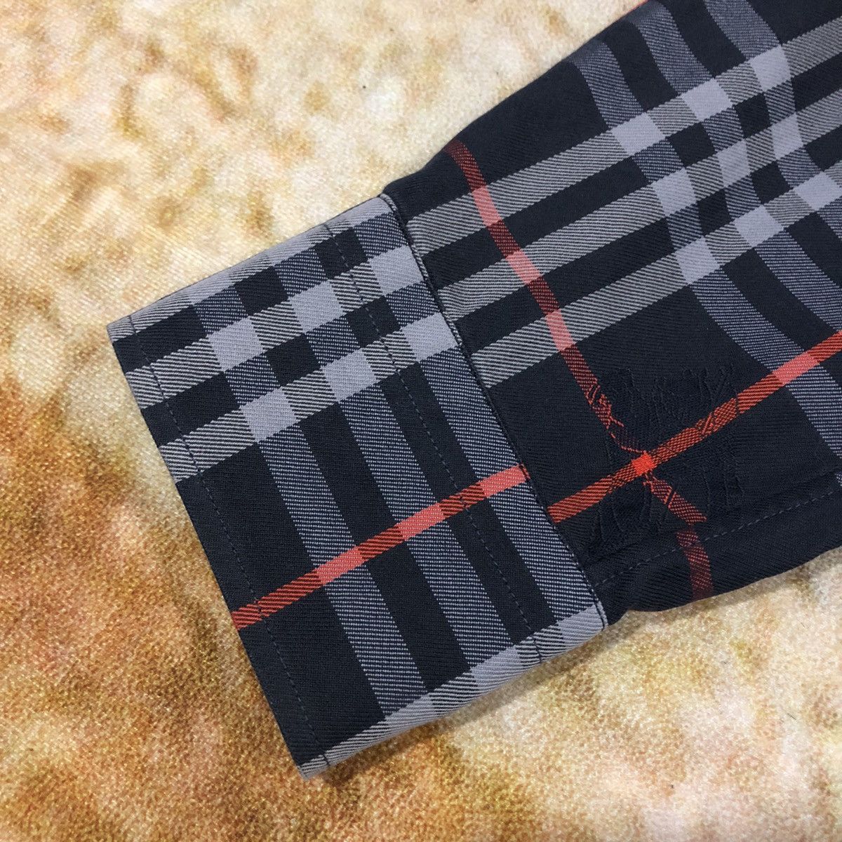 Burberry Burberrys Plaid Cotton Overprint Logo Long Sleeve Shirt Size US L / EU 52-54 / 3 - 13 Thumbnail