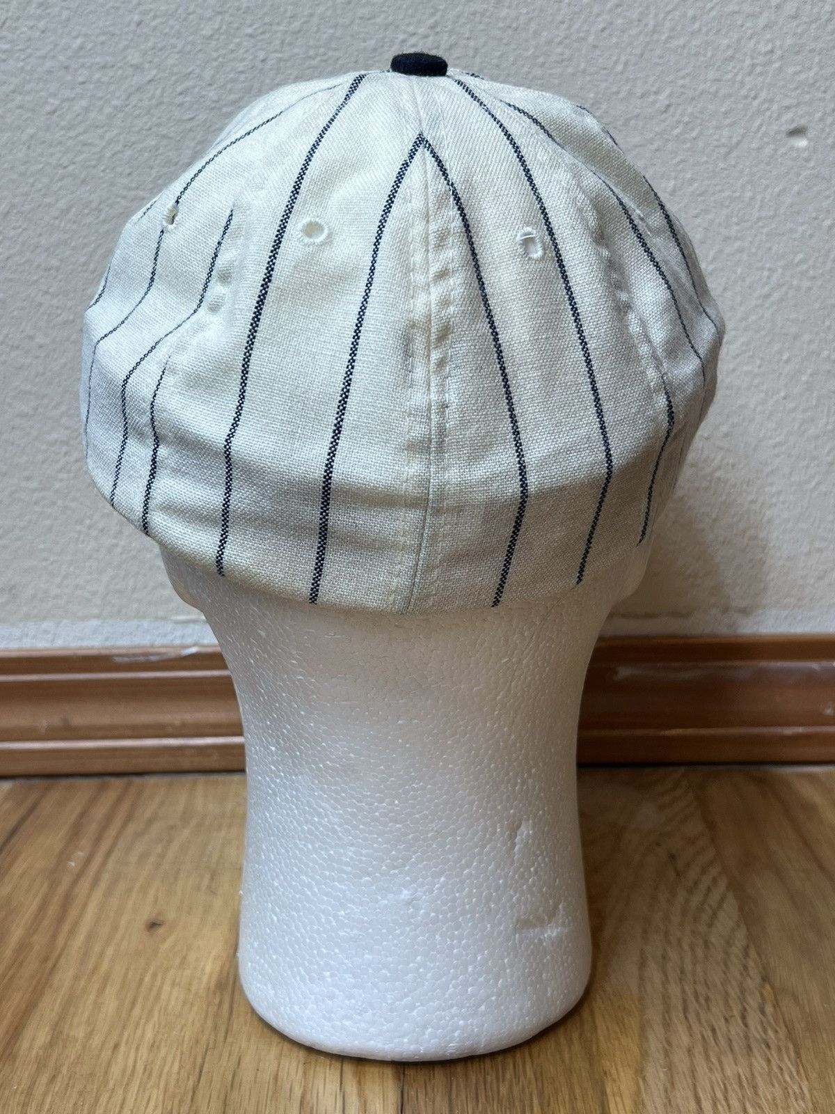 Other Vintage New York Yankees Cooperstown Roman Pinstripe 7 1/4 Size ONE SIZE - 2 Thumbnail