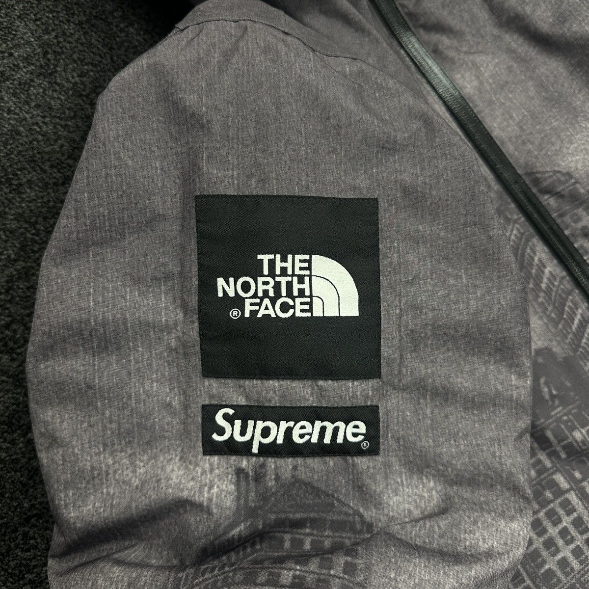 Supreme × The North Face Supreme The North Face TNF Jacket Night Summit 2008 Medium Size US M / EU 48-50 / 2 - 5 Thumbnail