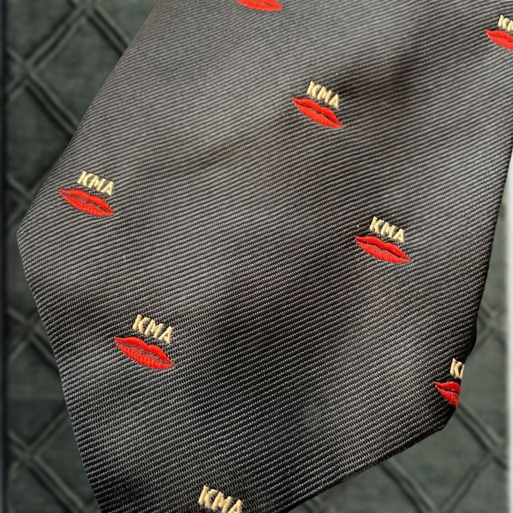 Vintage VINTAGE Chipp Tie Men Lips KMA Kiss My Ass New York New Haven Blue 57"-60" Adjustable 1 Size Designer Theme Vintage Mens Size ONE SIZE - 1 Thumbnail