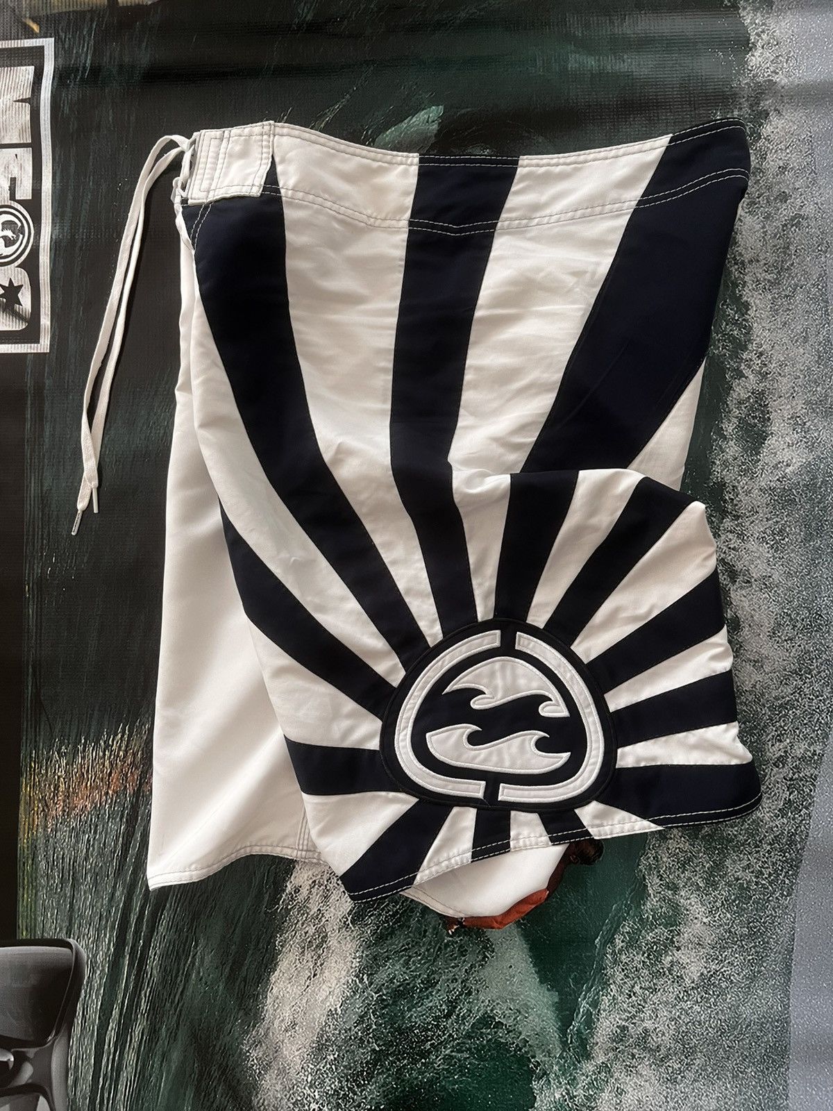 Billabong Andy Irons Boardshorts rising suns Size US 34 / EU 50 - 1 Thumbnail