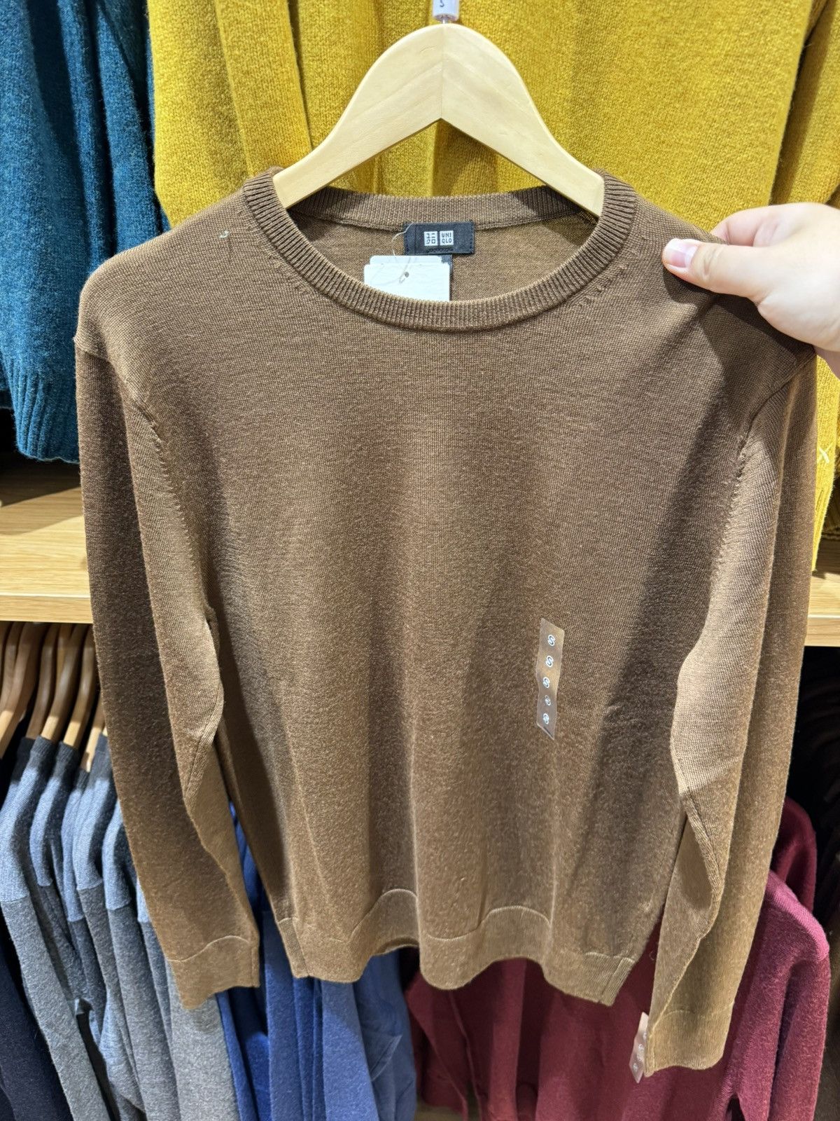 Uniqlo Uniqlo Merino Crew Neck Sweater Size US S / EU 44-46 / 1 - 2 Thumbnail