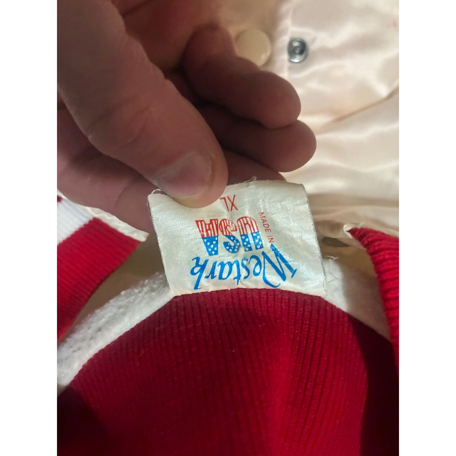 Other Vintage Red Man Golden Blend Satin Bomber Jacket XL USA Size XL / US 12-14 / IT 48-50 - 7 Thumbnail