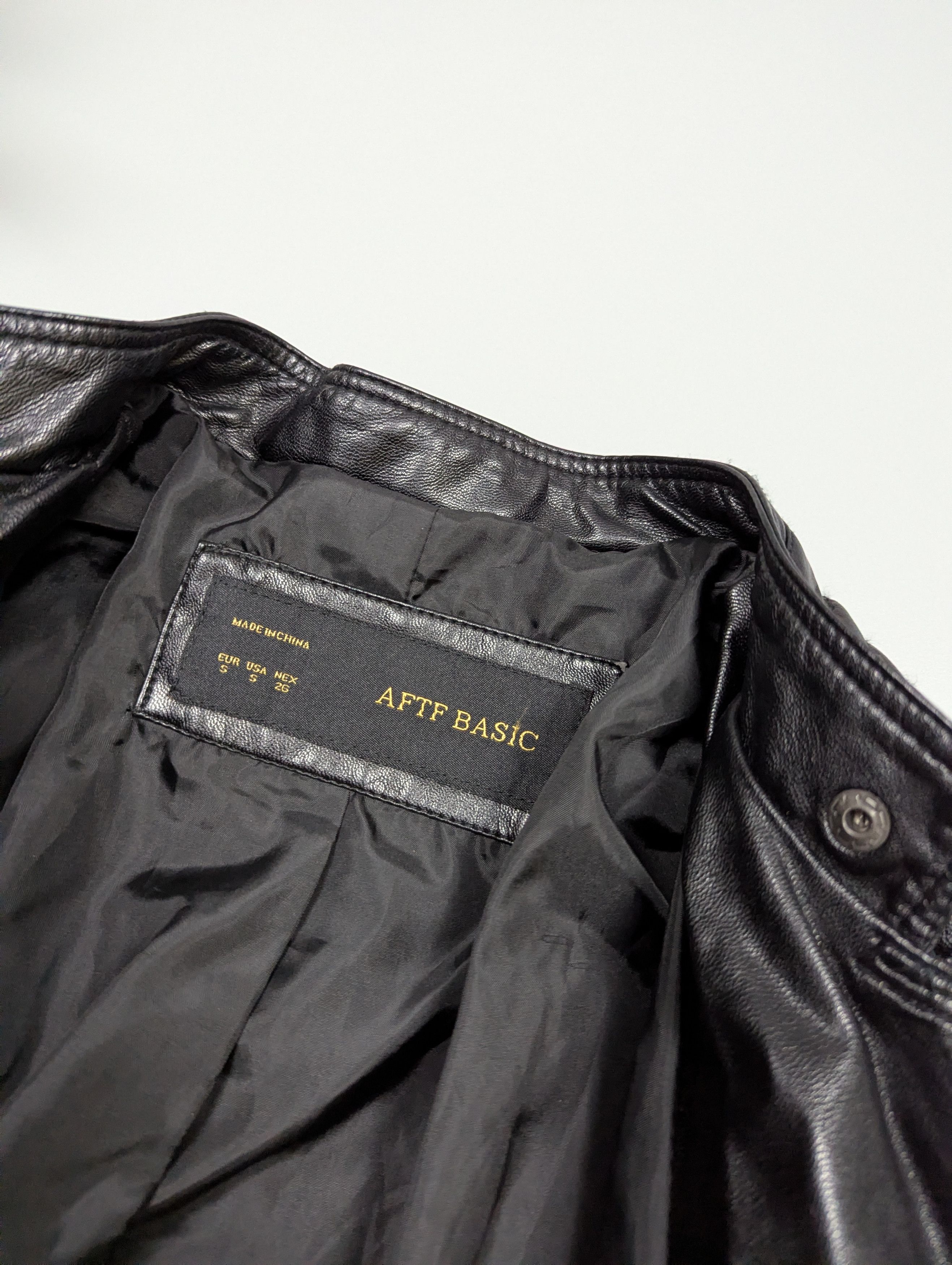 Other Women’s Black Motorcycle Biker Jacket with Skull Back Print Size S / US 4 / IT 40 - 17 Thumbnail