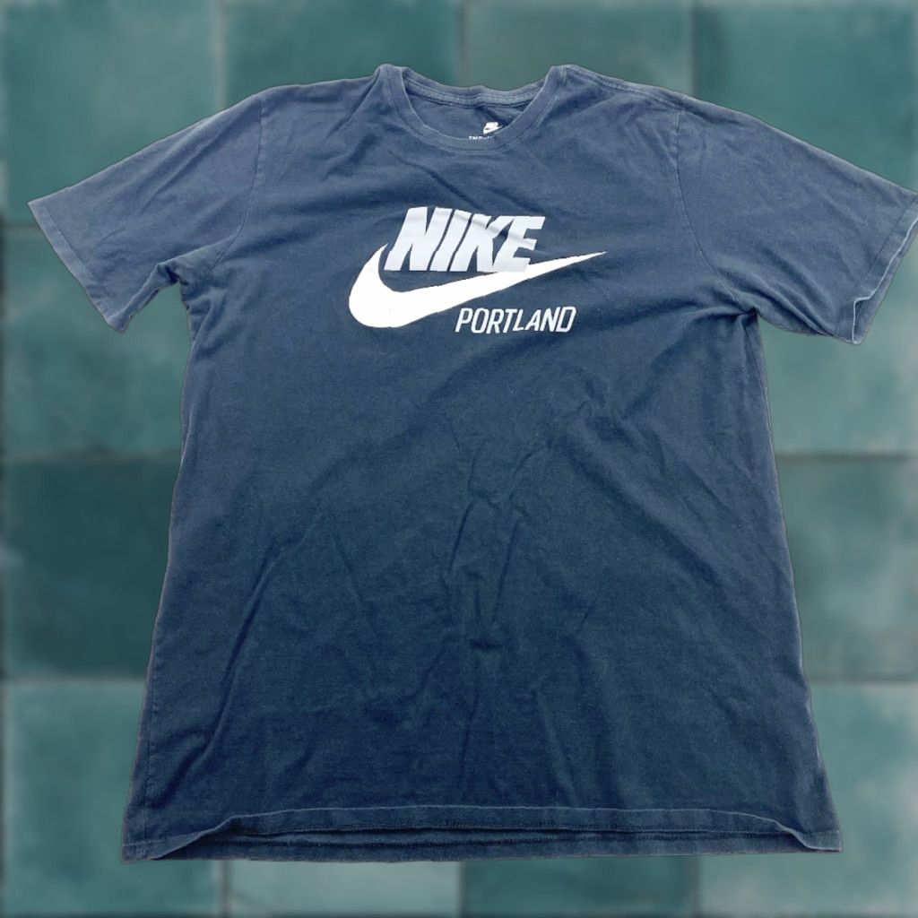 Nike Nike Portland T Shirt Nike Portland Mens Large Black Swoosh Sports Logo T-Shirt Mens L Black Size US L / EU 52-54 / 3 - 1 Thumbnail