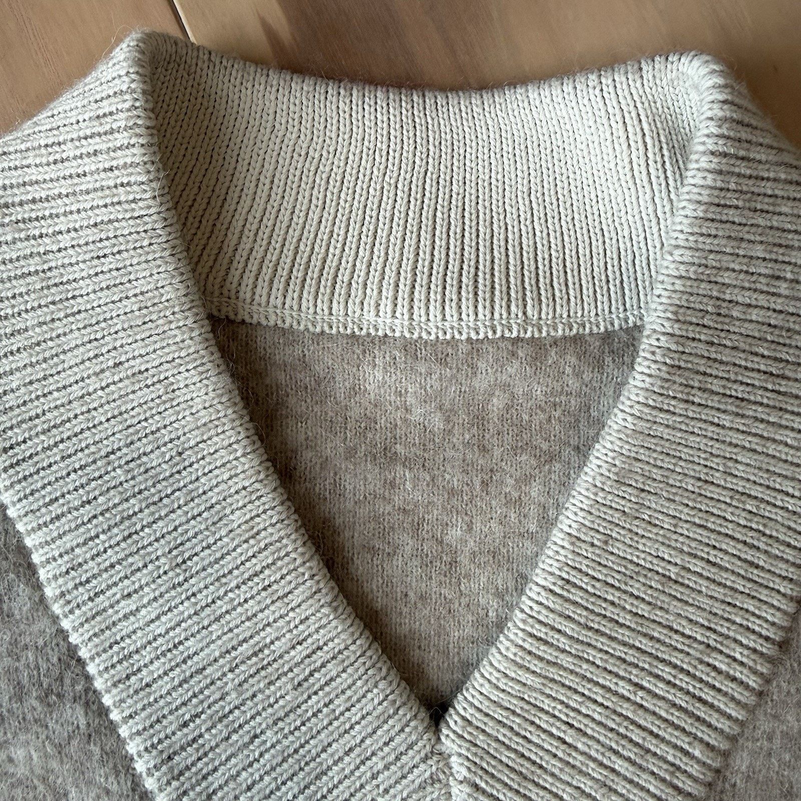 Lululemon Lululemon Alpaca Wool Blend V Neck Sweater Women's Small Size S / US 4 / IT 40 - 7 Thumbnail