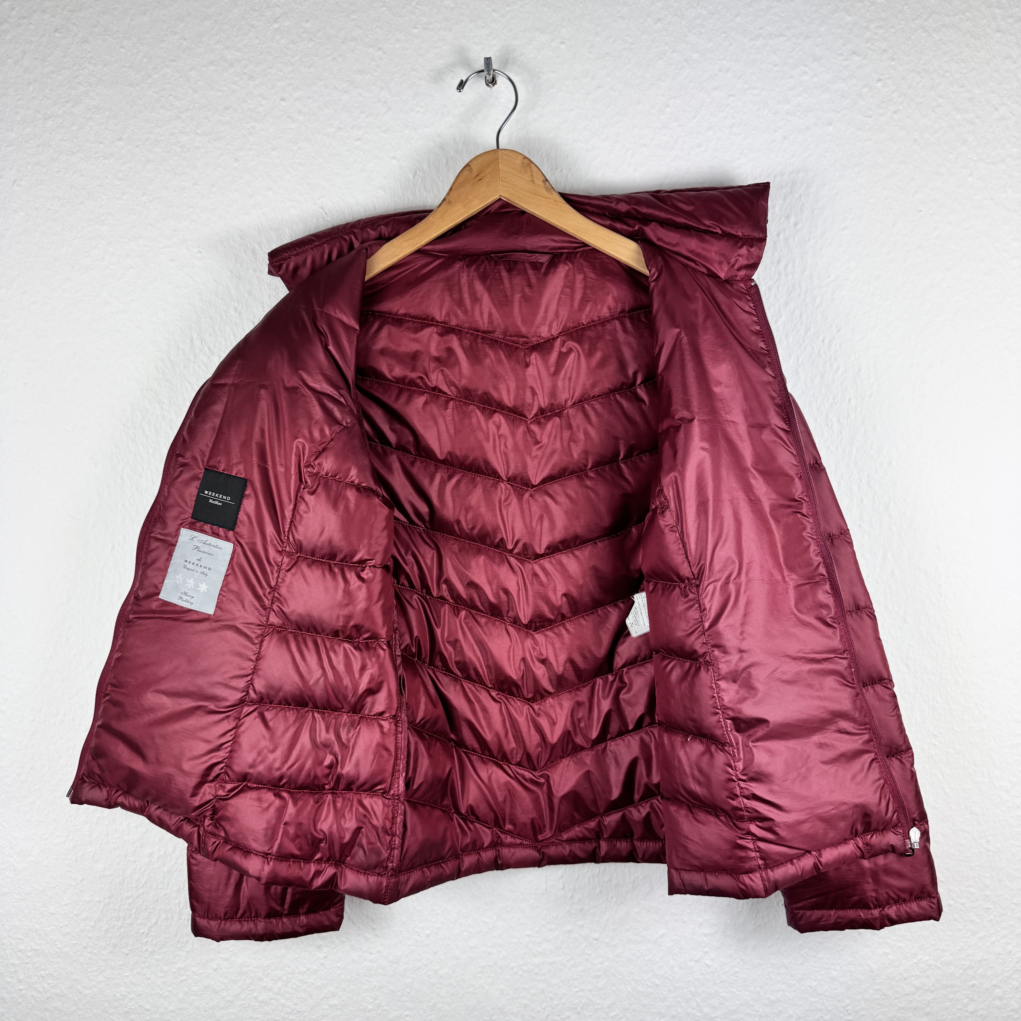 Weekend Max Mara Women`s MAX MARA WEEKEND NYLON RED PUFFER DOWNJACKET SIZE 40 Size M / US 6-8 / IT 42-44 - 6 Thumbnail