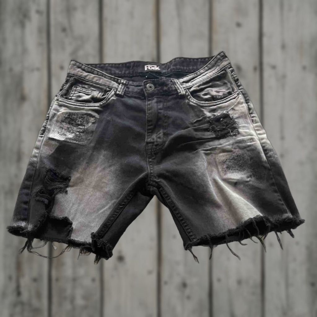 Vintage FBRK Shorts Men’s 34 Distressed Black Streetwear Bermuda Casual 5-Pocket Denim Cotton Distressed Grunge Mens Size 34 Black Size US 34 / EU 50 - 1 Thumbnail