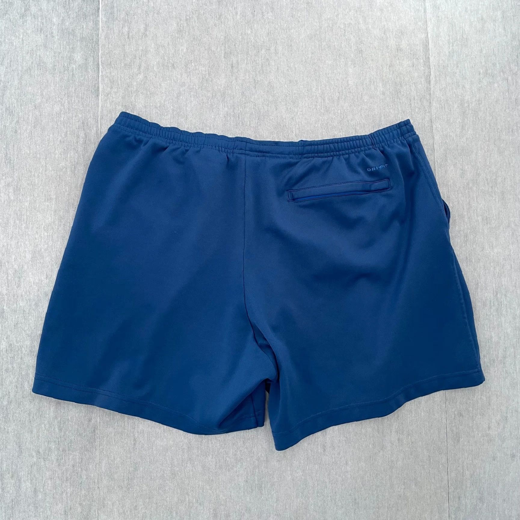 Nike VINTAGE Nike Shorts Adult XL Blue Tennis Challenge Court Logo Mens Size US 36 / EU 52 - 2 Thumbnail