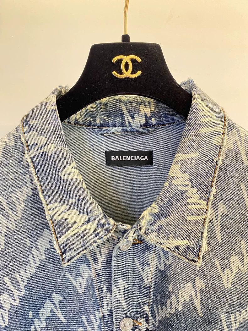 Balenciaga Balenciaga Cursive full print denim jacket 2504-Nextarrow Size US L / EU 52-54 / 3 - 2 Thumbnail