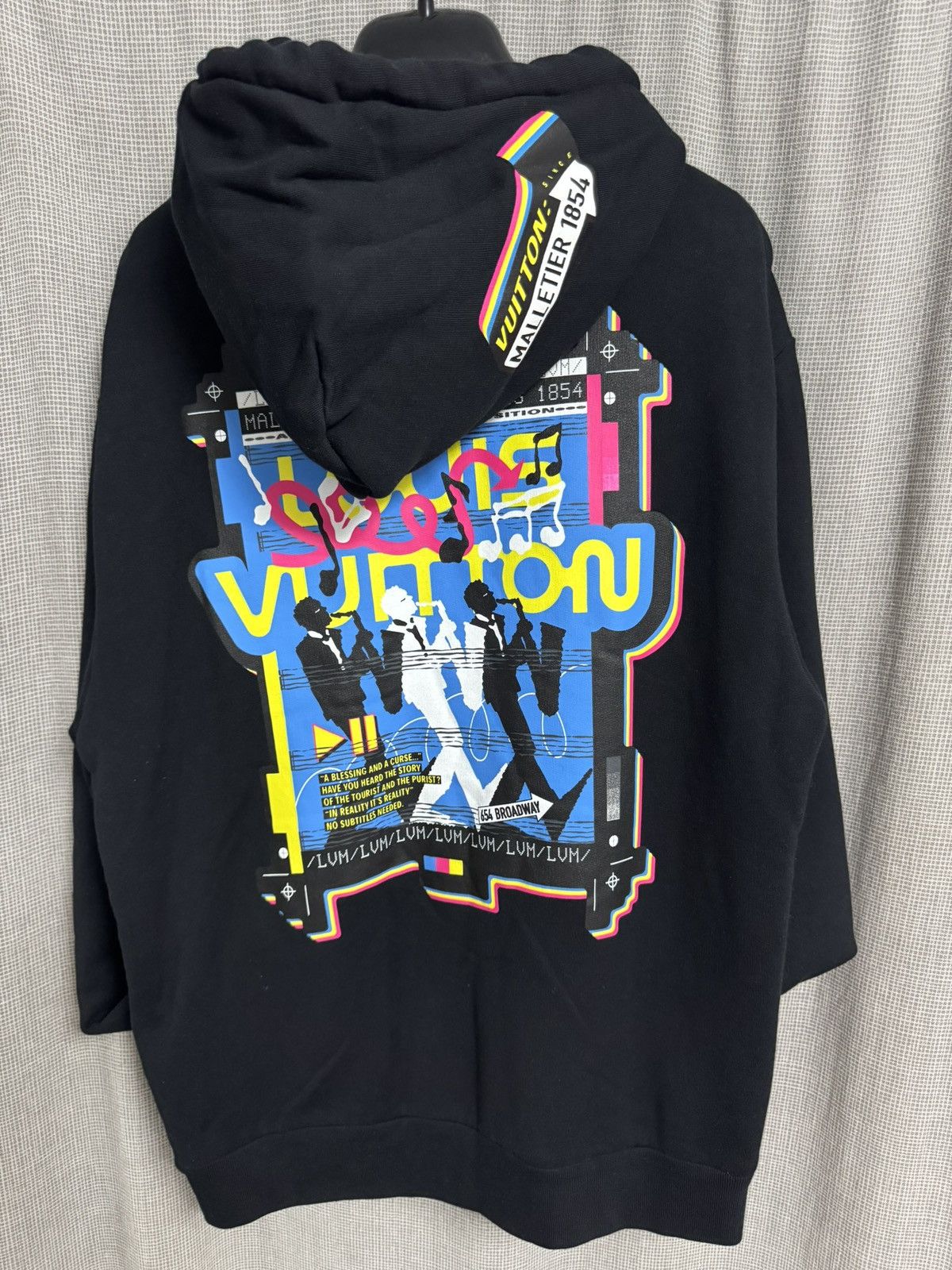Louis Vuitton Louis Vuitton hoodie study all photos for tape measurements Size US M / EU 48-50 / 2 - 2 Thumbnail
