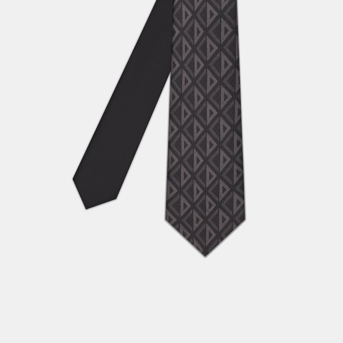 Dior o1bcso1str1224 Size: OS/ CD Diamond Reversible Tie in Black Size ONE SIZE - 4 Thumbnail