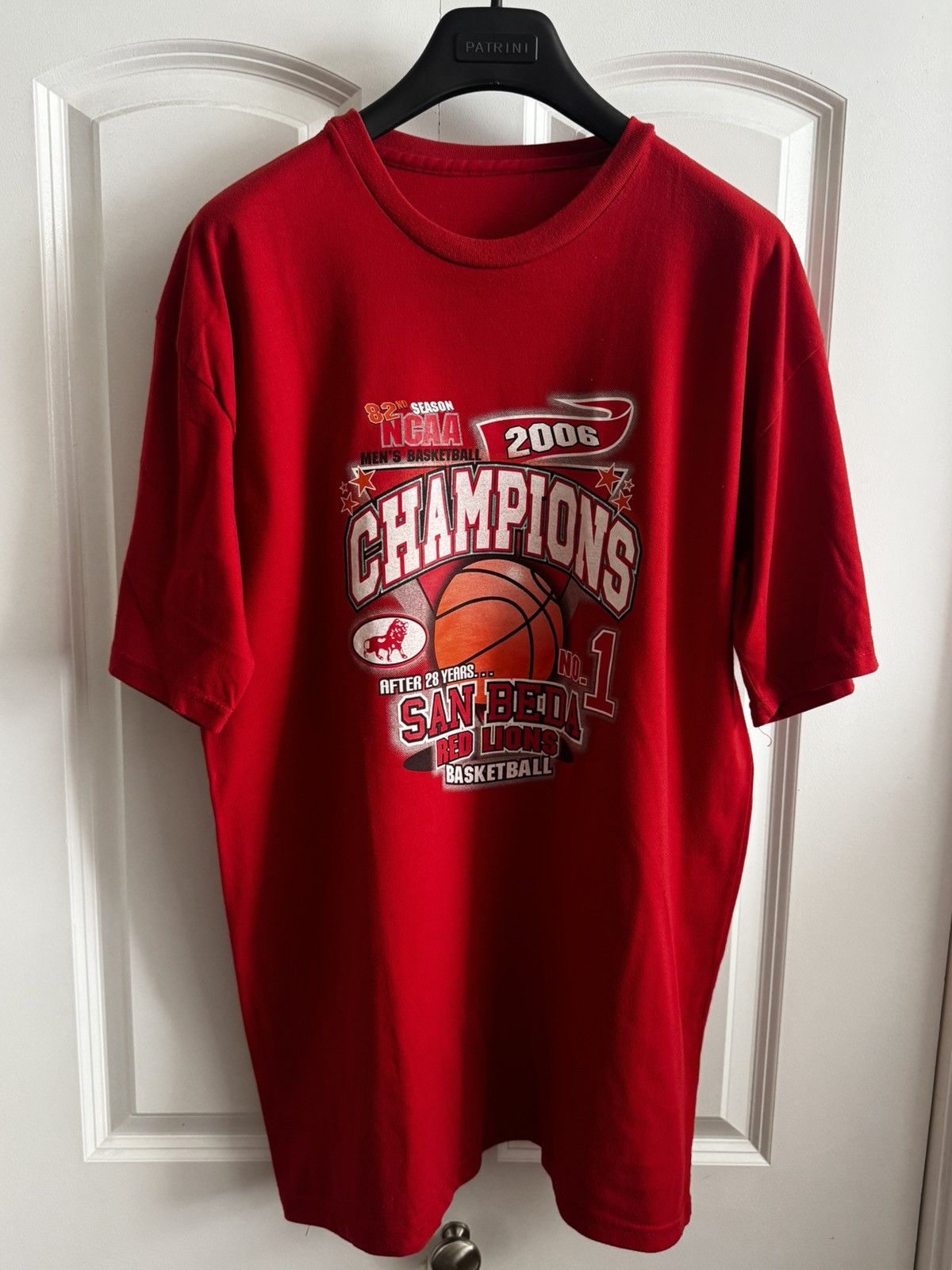 Other Red and white vintage san beda lions T-shirt college Size US XL / EU 56 / 4 - 1 Thumbnail