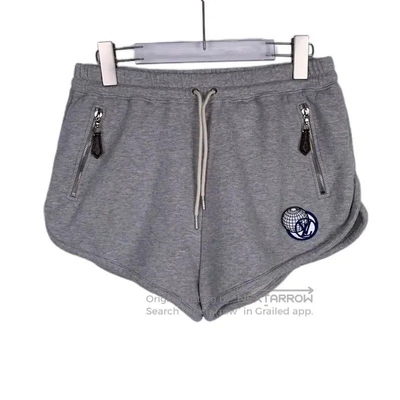 Louis Vuitton Louis Vuitton Gray Cotton Women's Shorts . Size 23" - 1 Thumbnail