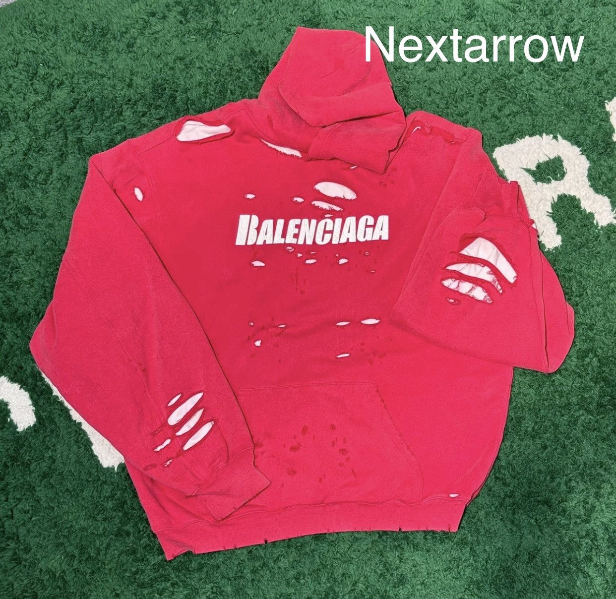 Balenciaga Balenciaga letter printed silhouette perforated sweatshirt Size US XXS / EU 40 - 1 Thumbnail