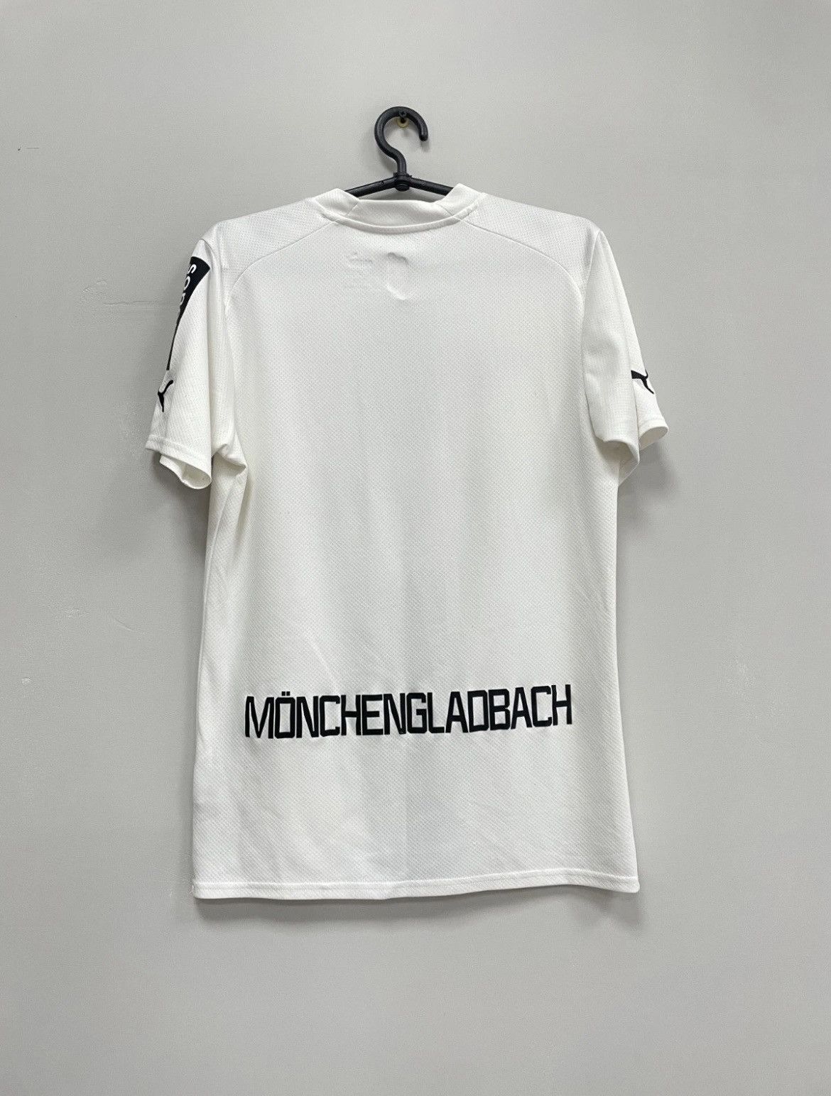 Puma Borussia Monchengladbach 2022/2023 Home Football Shirt Puma Size US S / EU 44-46 / 1 - 2 Thumbnail