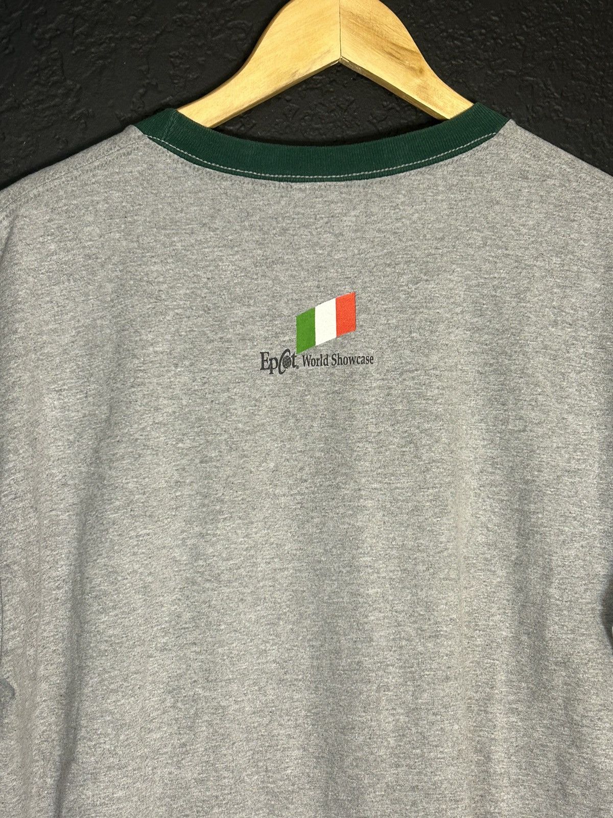 Disney Vintage Disney Epcot Italy T Shirt Size US L / EU 52-54 / 3 - 5 Thumbnail