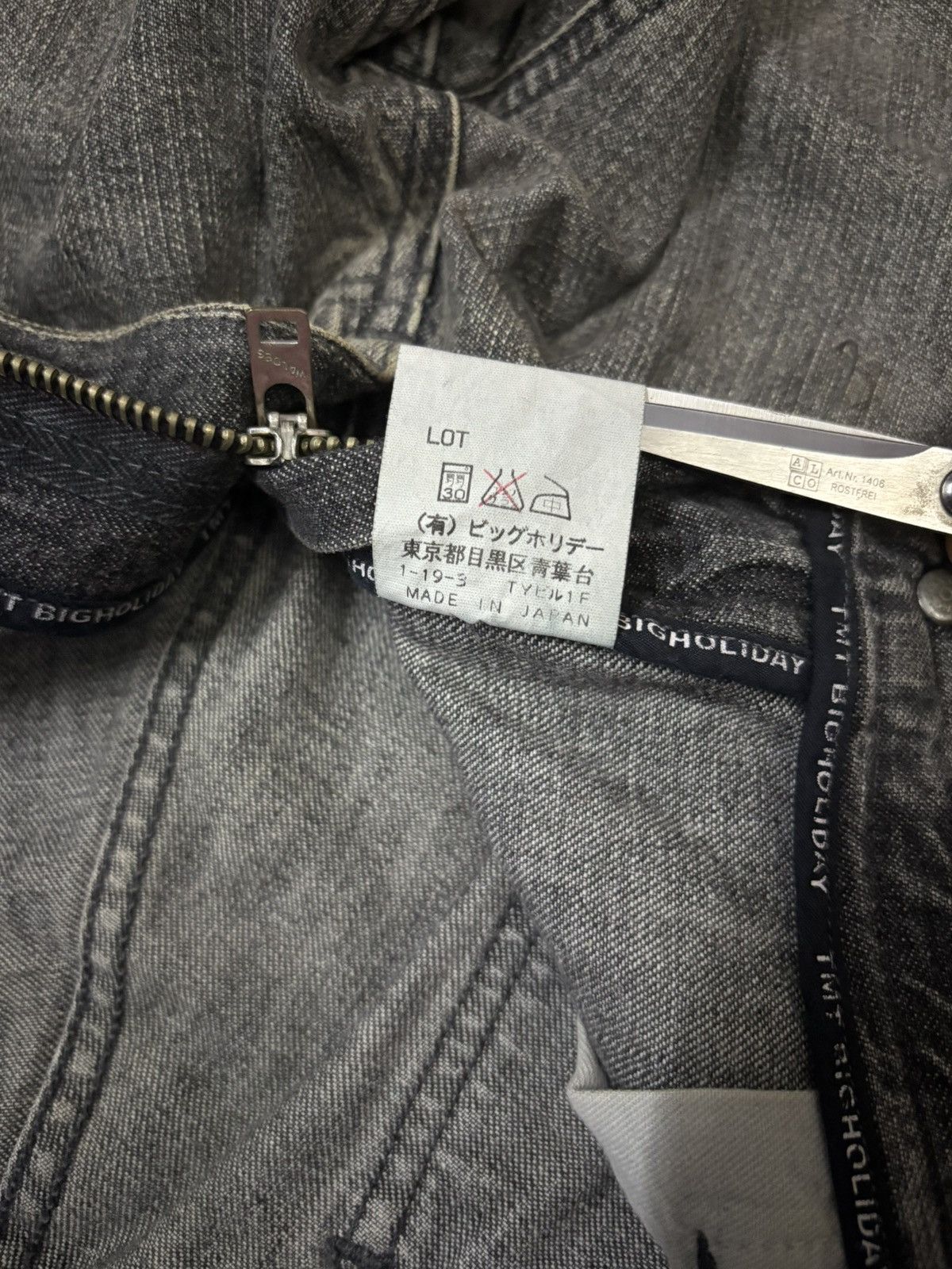 Japanese Brand Japanese Brand TMT Big Holiday Patchwork Distressed Jeans Size US 33 - 19 Thumbnail