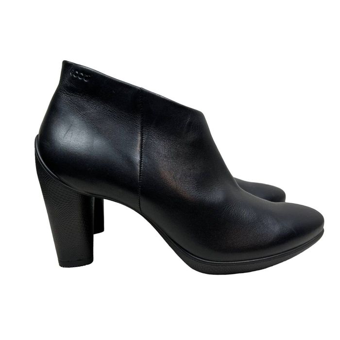 Ecco ECCO Black Leather Sculptured Heel Ankle Booties Rubber Grailed
