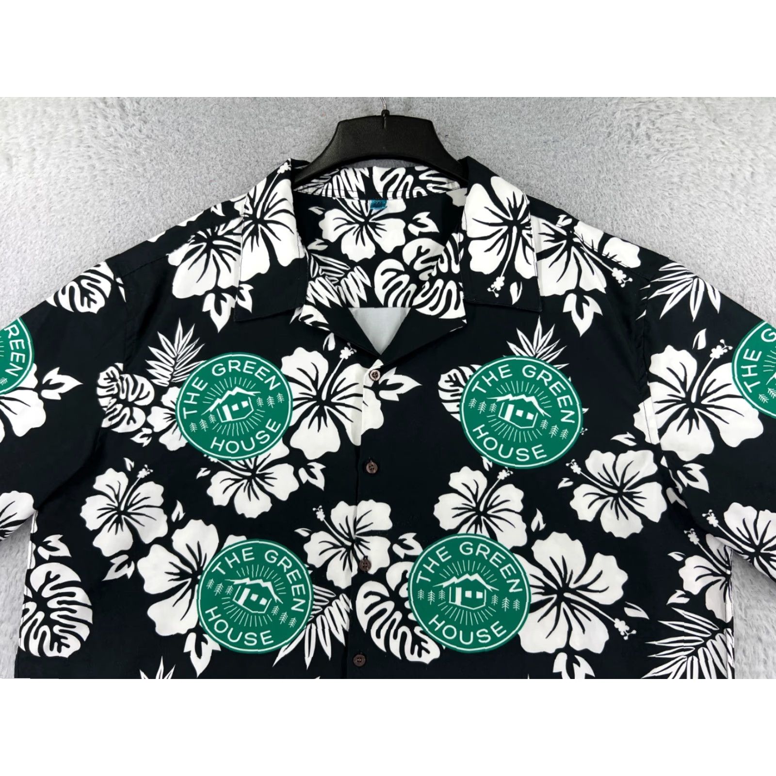 Vintage **Hawaiian Collared Shirt Men's 2XL Green Viscose Regular Fit** The Green Hawaiian Collared Shirt Men's 2XL Regular Fit Green Viscose Size US XXL / EU 58 / 5 - 4 Thumbnail
