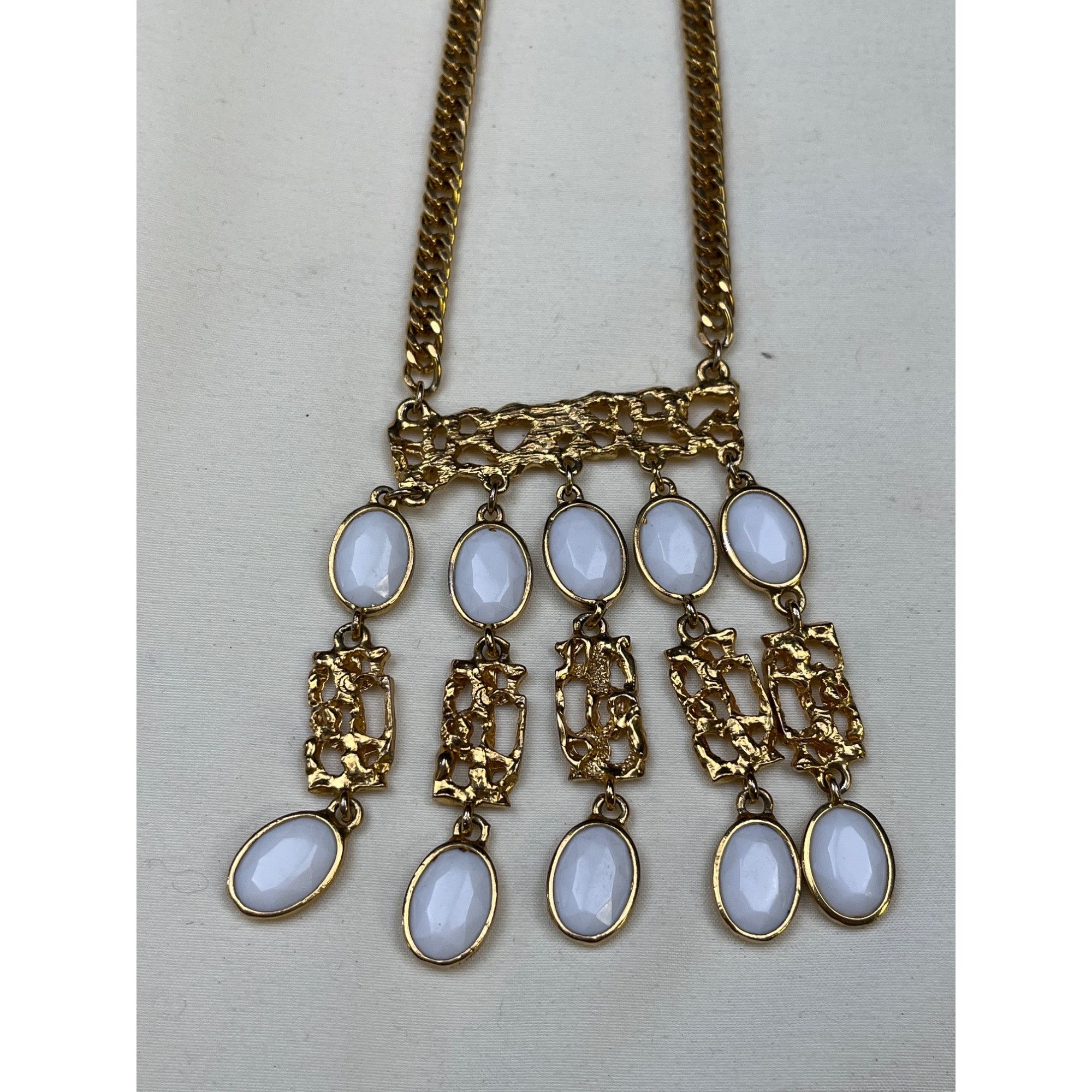 Other Vintage Womens Gold Drop Pendant Designed Necklace SKU 6400 Size ONE SIZE - 5 Thumbnail