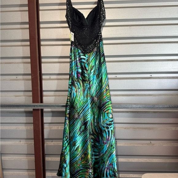 Designer NWT Windsor Black and Green Swirl Maxi Dress Sz 6 Size M / US 6-8 / IT 42-44 - 3 Thumbnail