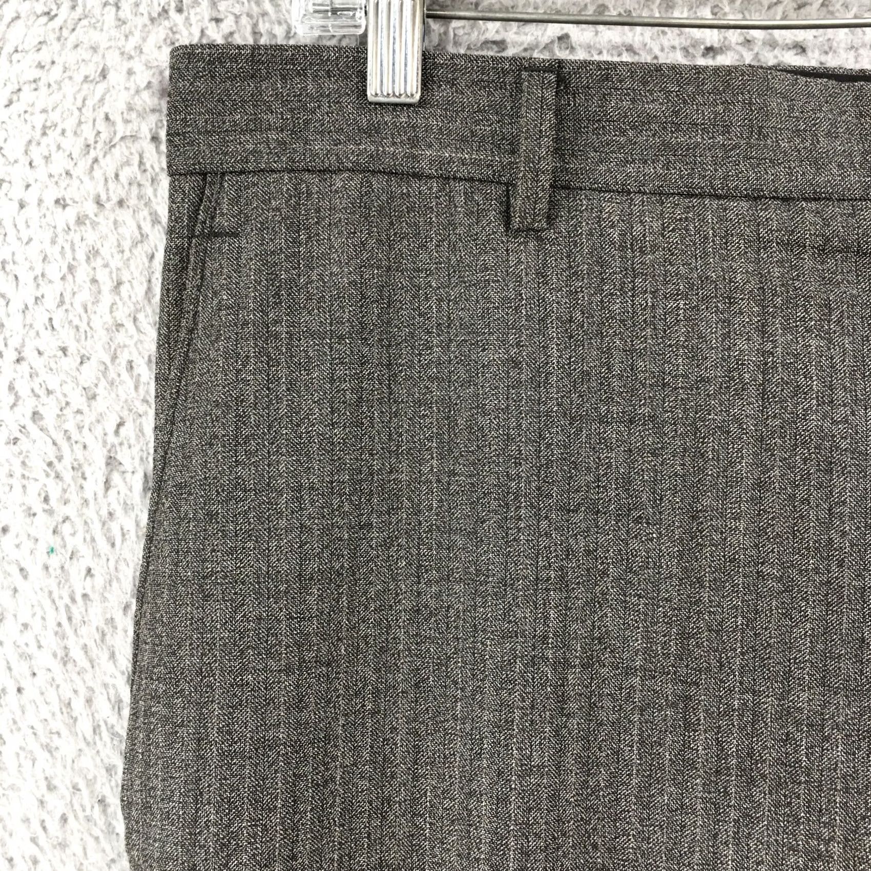 Banana Republic Banana Republic Dress Pants Mens 38/30 Gray Wool Blend Flat Front Mid Rise Zip Pants Mens Regular Gray Wool Blend Flat Front Zip Size US 38 / EU 54 - 4 Thumbnail