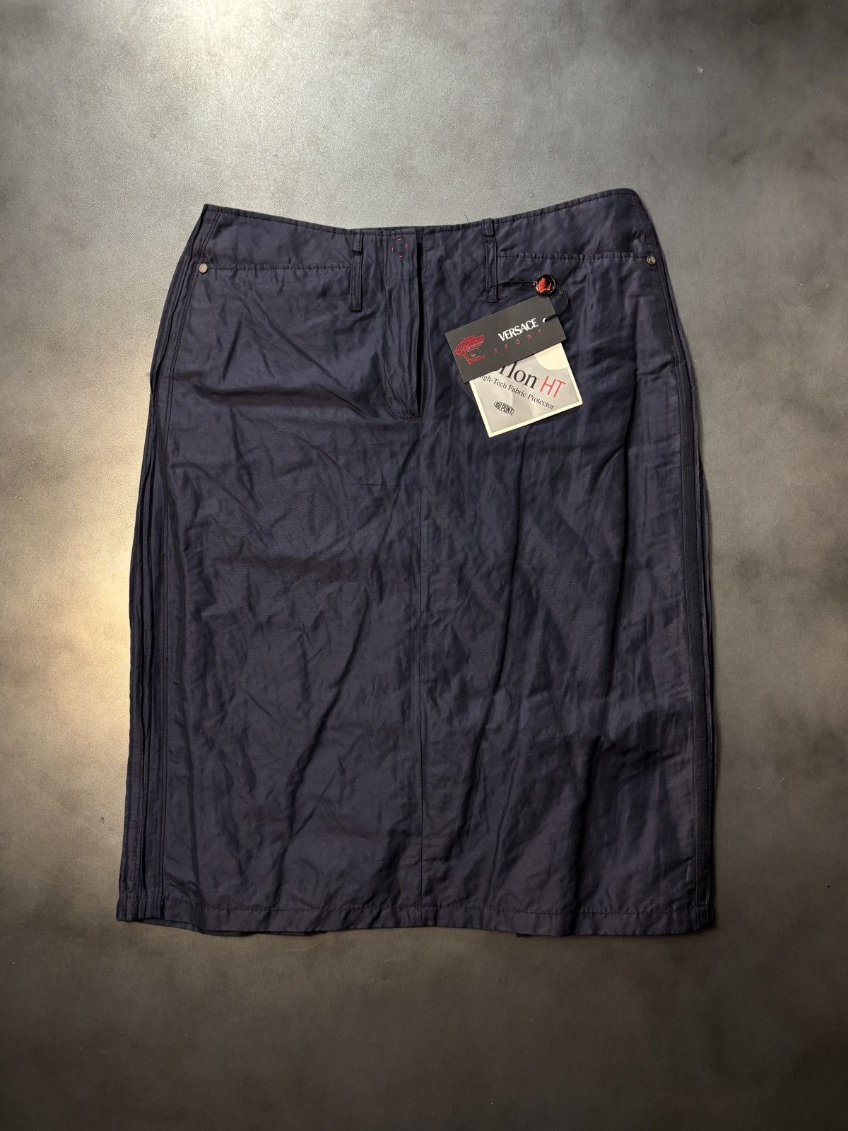 Versace × Vintage Vintage Versace Sport Skirt Nylon 2000s 1990s Deadstock Size 28" / US 6 / IT 42 - 17 Thumbnail