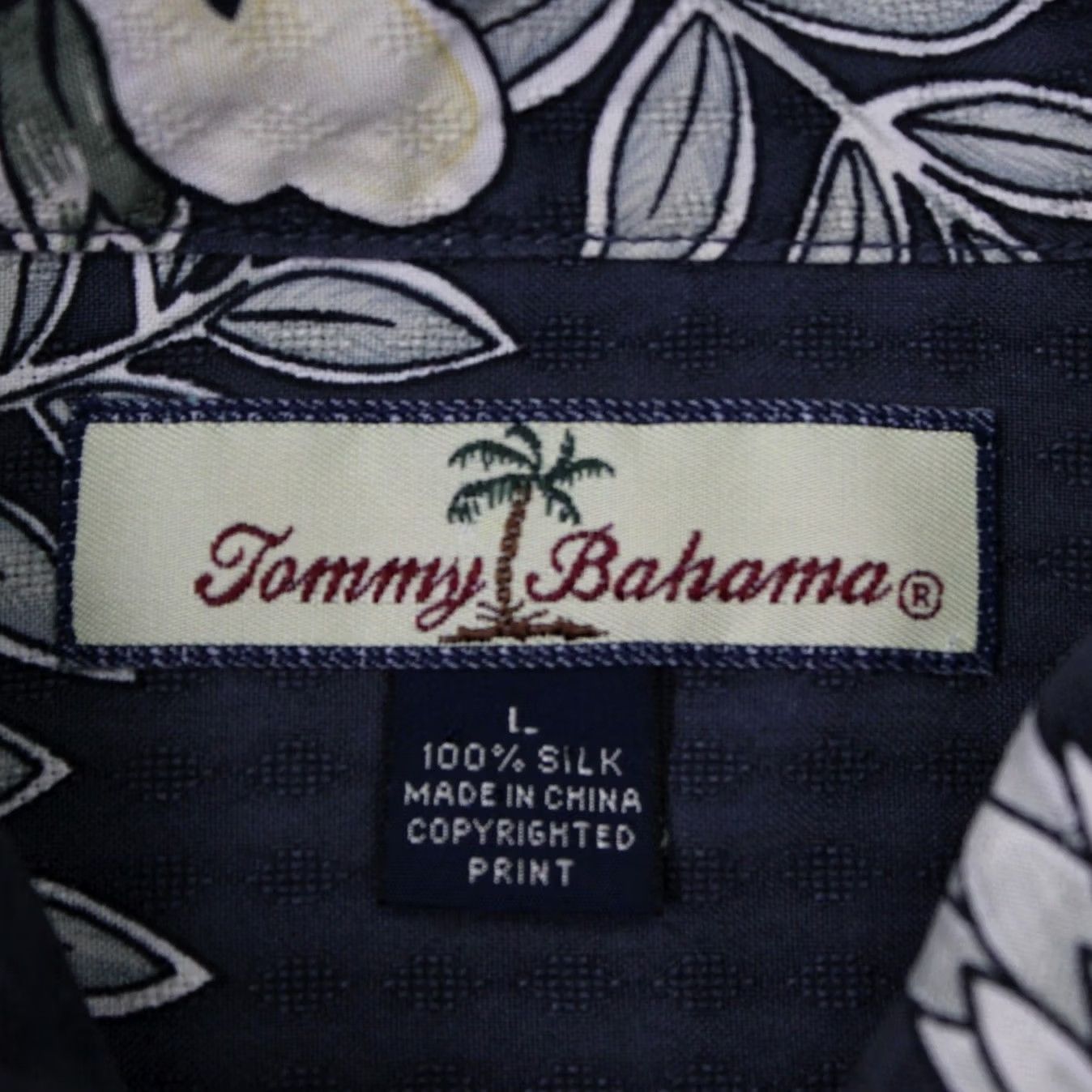 Tommy Bahama Tommy Bahama Button-Up Shirt Men Large Blue Floral Silk 100% Silk Hawaiian Camp S/S Size US L / EU 52-54 / 3 - 7 Thumbnail
