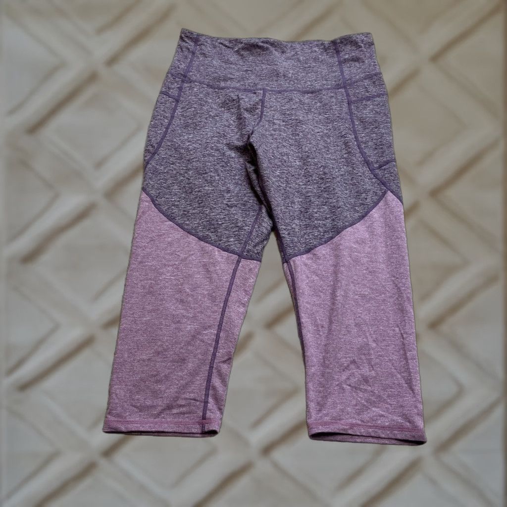 Champion Champion C9 Active Yoga Pants Women's XL Purple Cropped Leg Style Straight Inseam 20 in 30 in Waist 30 in Gym Yoga Running Size 40" / US 18 - 1 Thumbnail