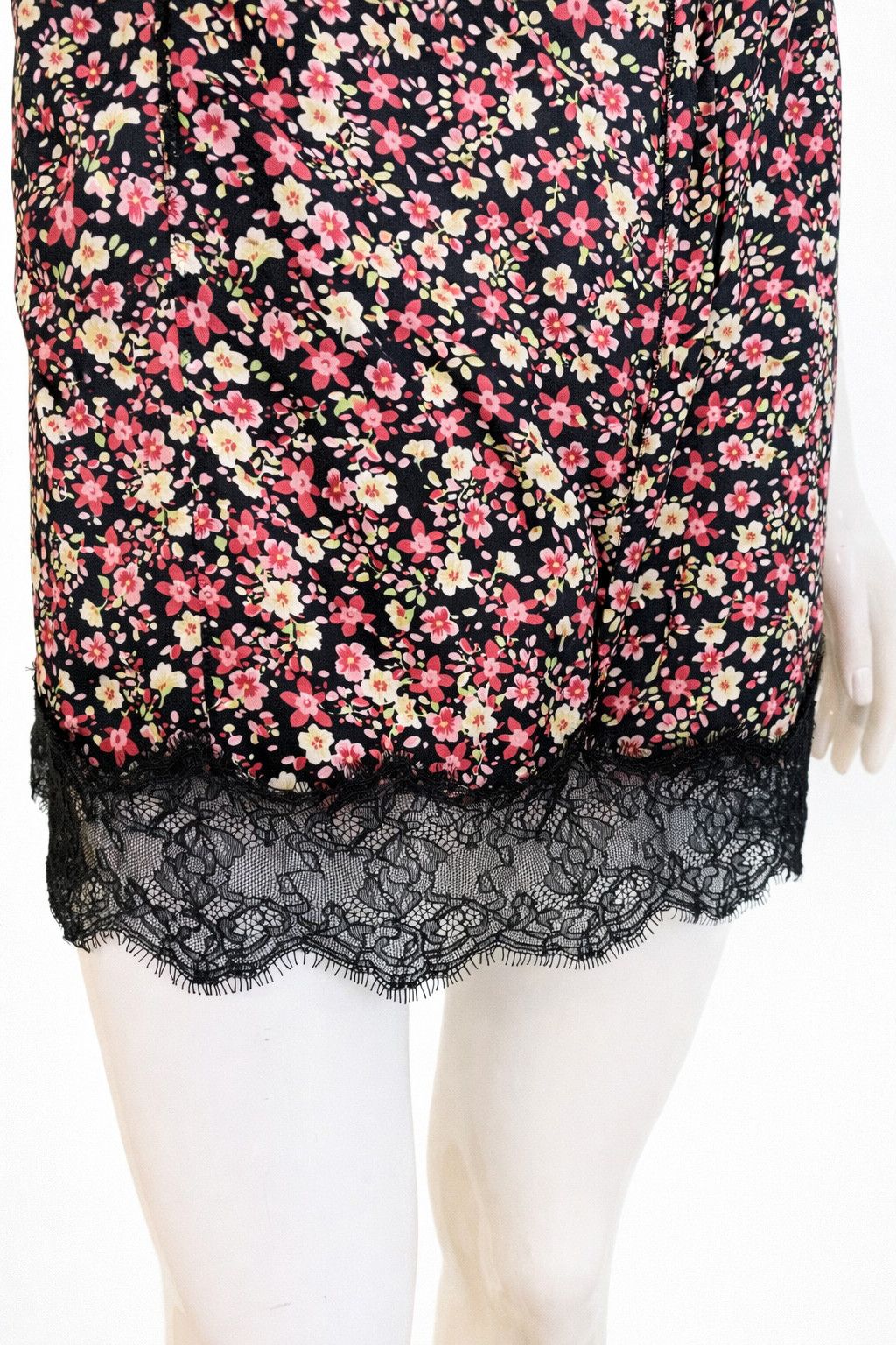 Dolce & Gabbana Vintage Dolce & Gabbana Floral D&G Lace Trim Babydoll Dress Size M / US 6-8 / IT 42-44 - 4 Thumbnail