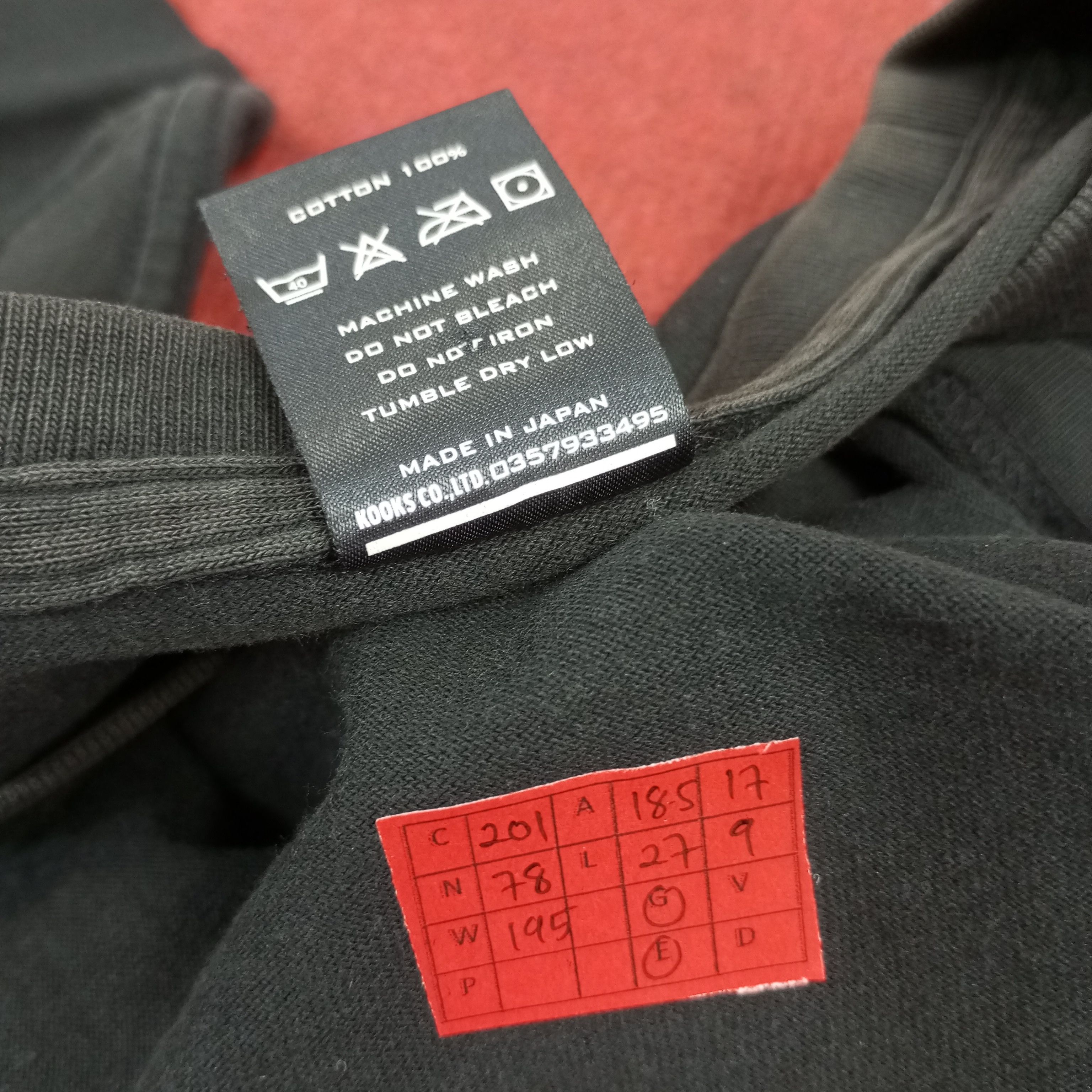 Japanese Brand Number Nine Japanese Brand Fashion Designer Brand Tshirt Size US S / EU 44-46 / 1 - 12 Thumbnail