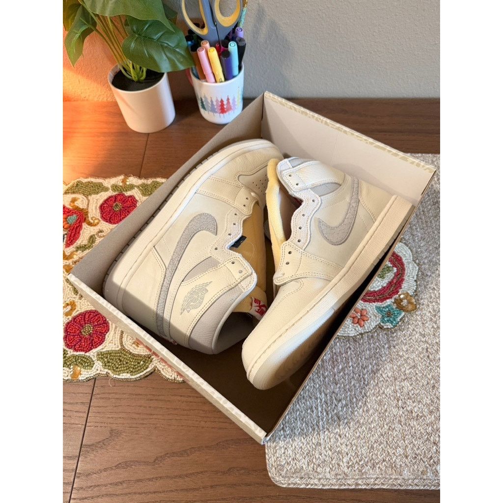 Jordan Brand × Nike Jordan 1 Retro High OG Elephant Sail University Red Neutral Size US 14 / EU 47 - 7 Thumbnail