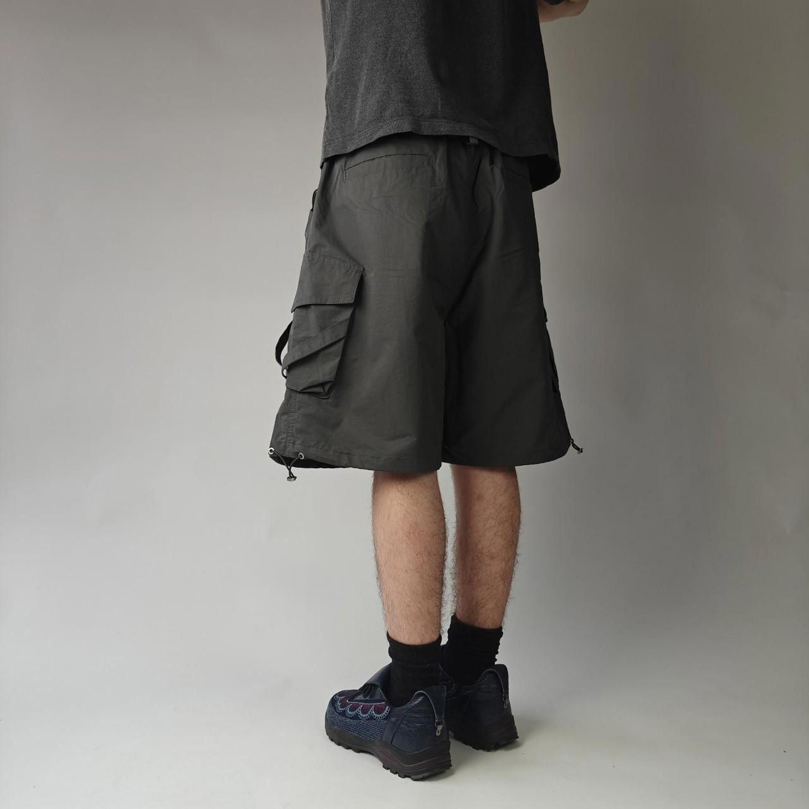 Other Grey Articulated Wide Leg Cargo Shorts Size US 32 / EU 48 - 4 Thumbnail