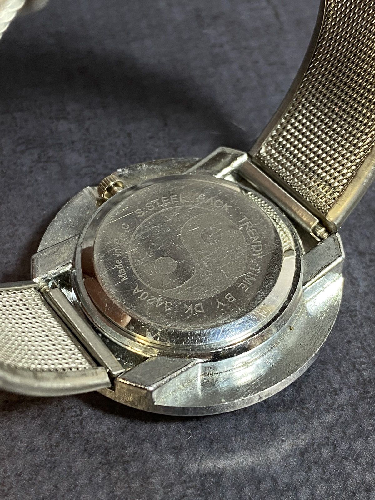 Jewelry Omax Vintage Crystal Watch – Elegant Statement Piece ⏳ Size ONE SIZE - 9 Thumbnail