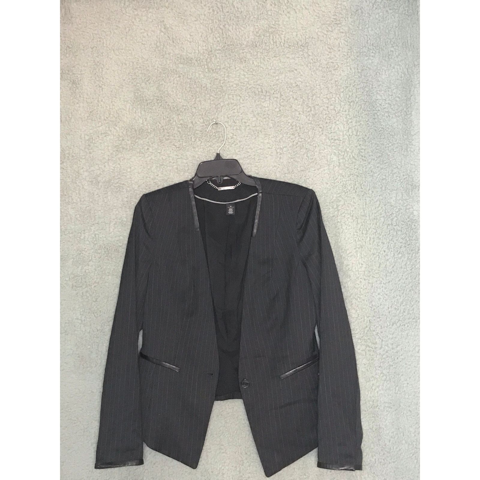 White House Black Market White House Black Market Wool Blend Pinstripe Blazer 10 Size L / US 10 / IT 46 - 1 Thumbnail