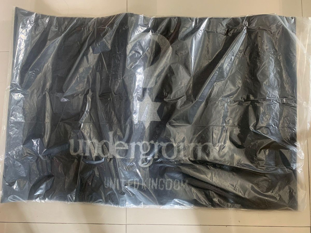 Other Underground United Kingdom carpet under ground question mark Size ONE SIZE - 1 Thumbnail