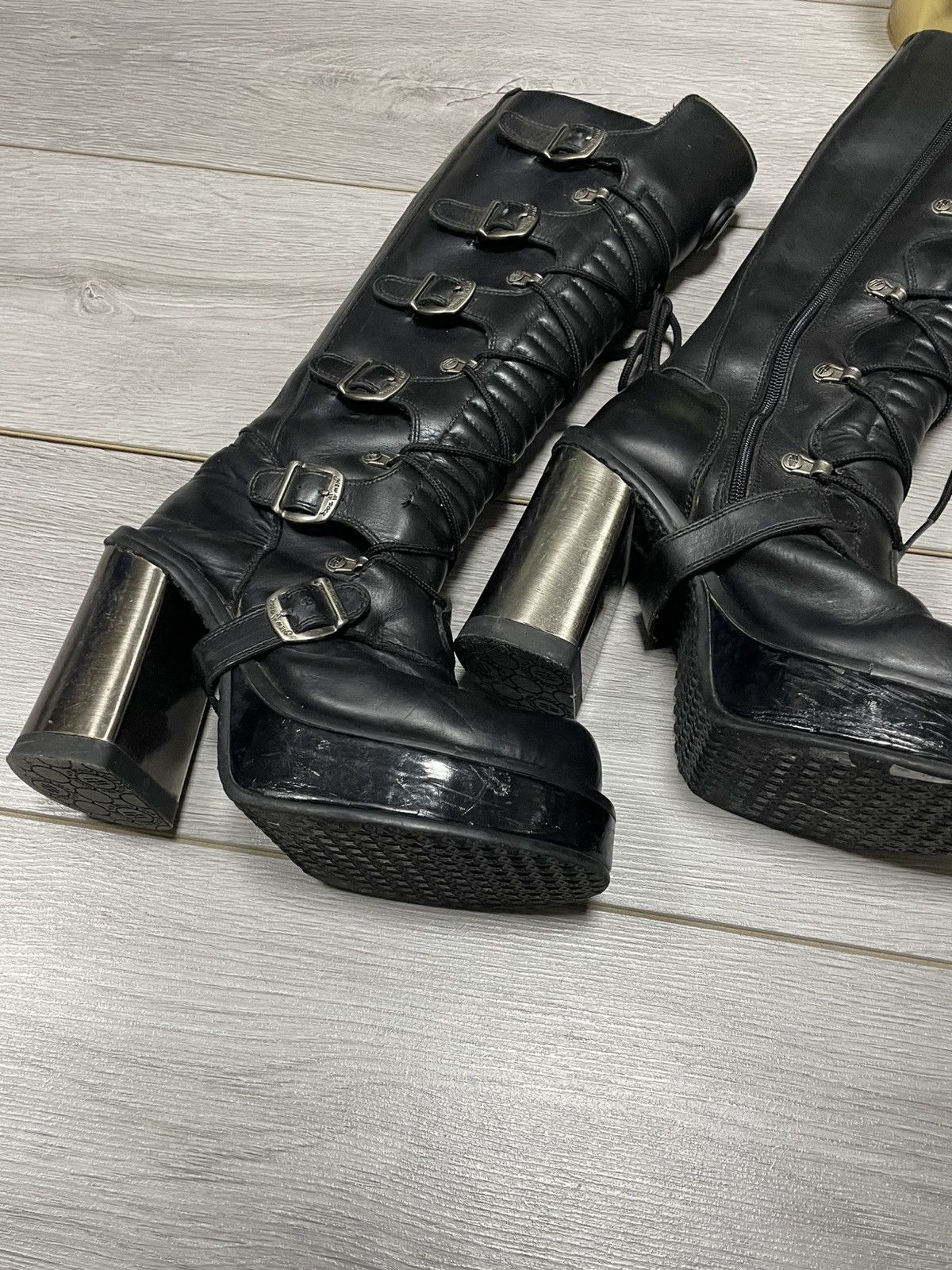 New Rock New Rock leather high boots reactor metallic heels Size US 6 / IT 36 - 6 Thumbnail